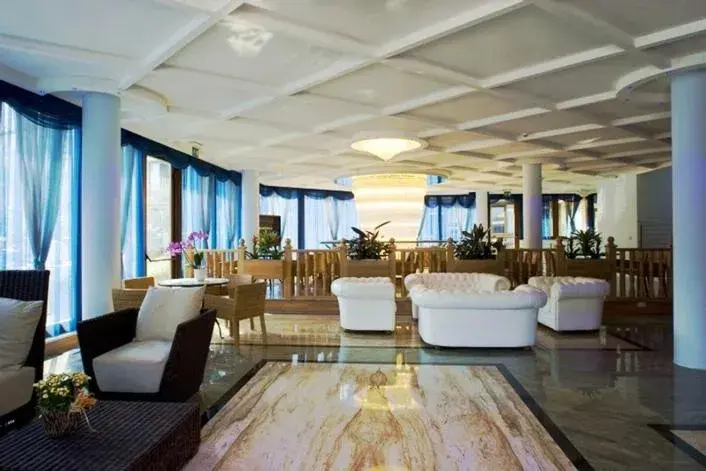 Restaurant/places to eat in Hotel Alexander Restaurant/places to eat in Hotel Alexander