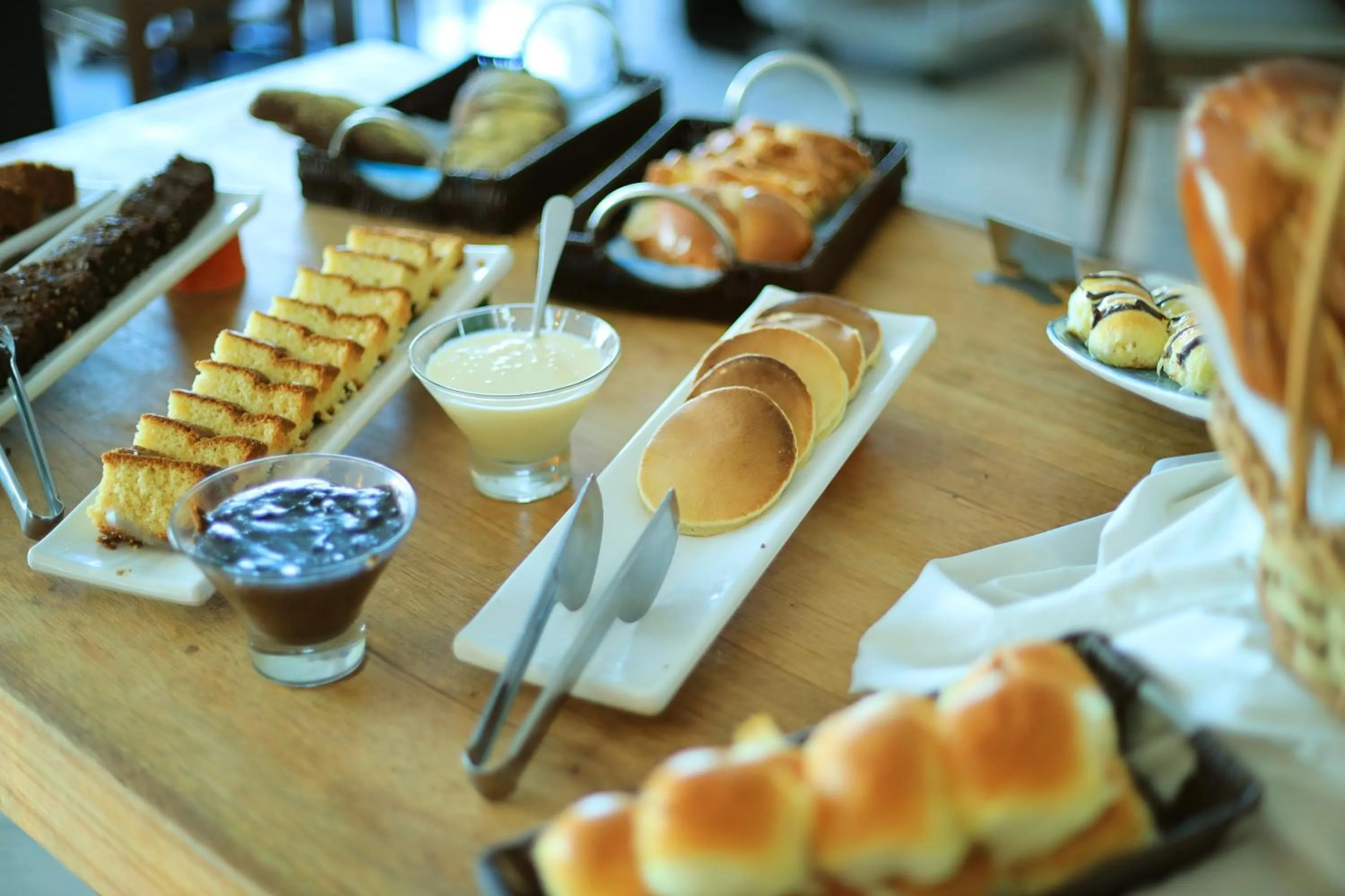 Food and drinks in eSuites Hotel Recreio Shopping