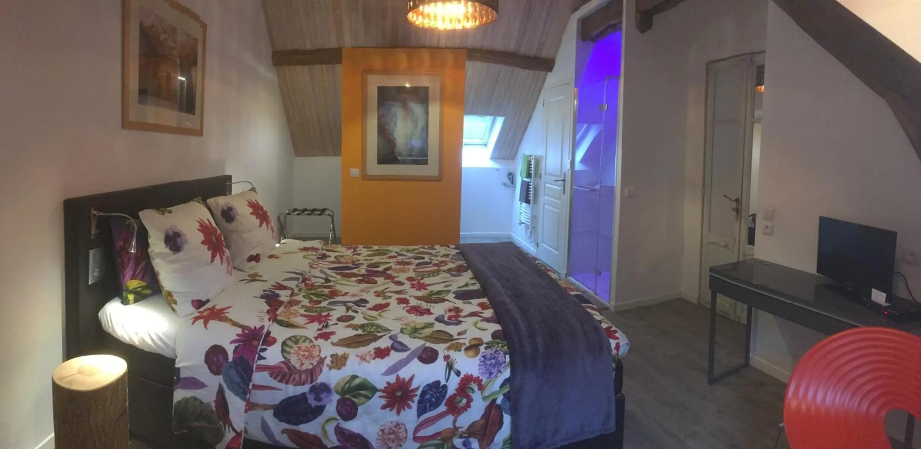 Spring, Bed in Moulin de la Fayolle