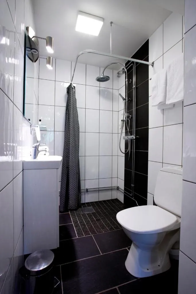 Bathroom in Adels Hotel