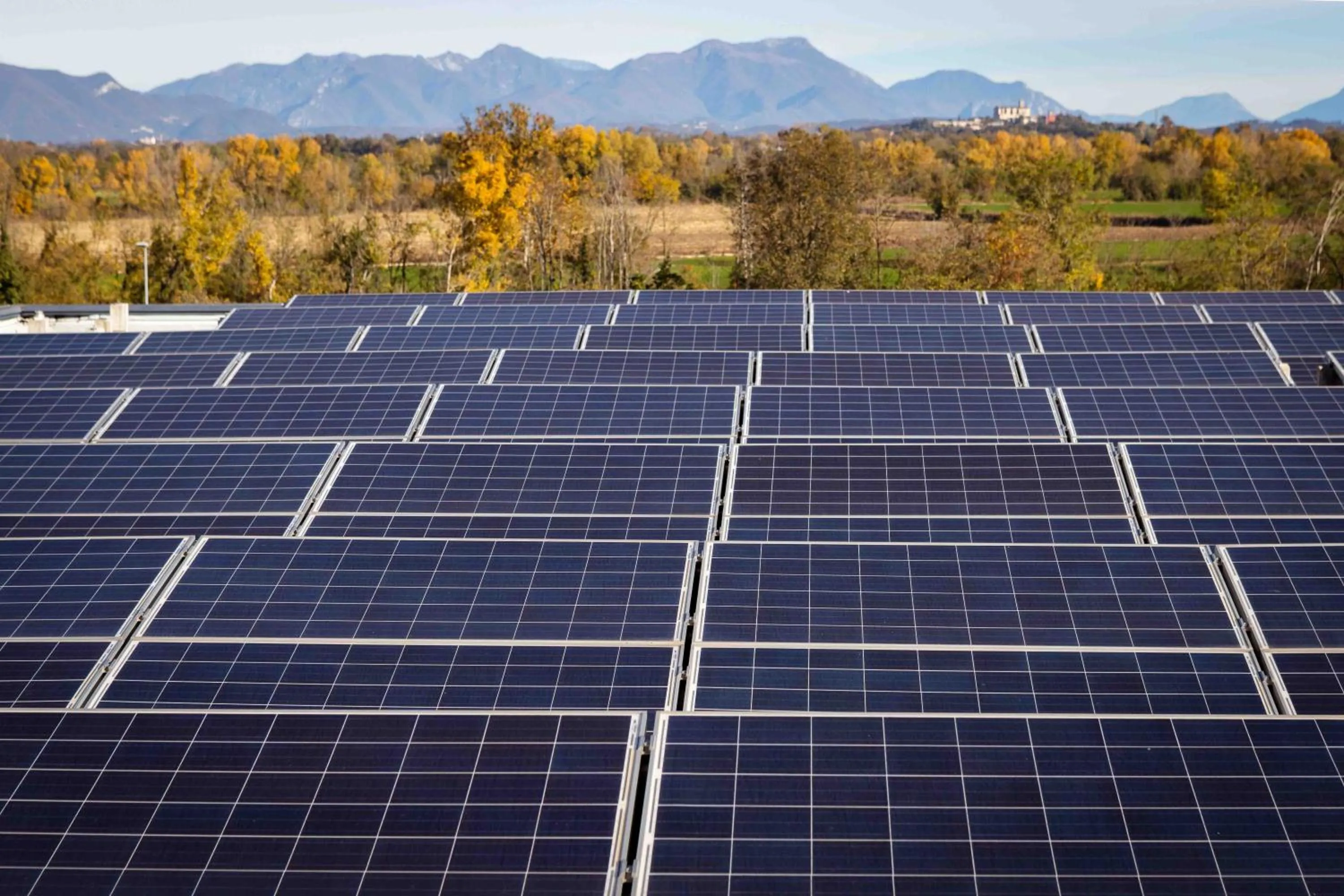 Property building in Garda Hotel