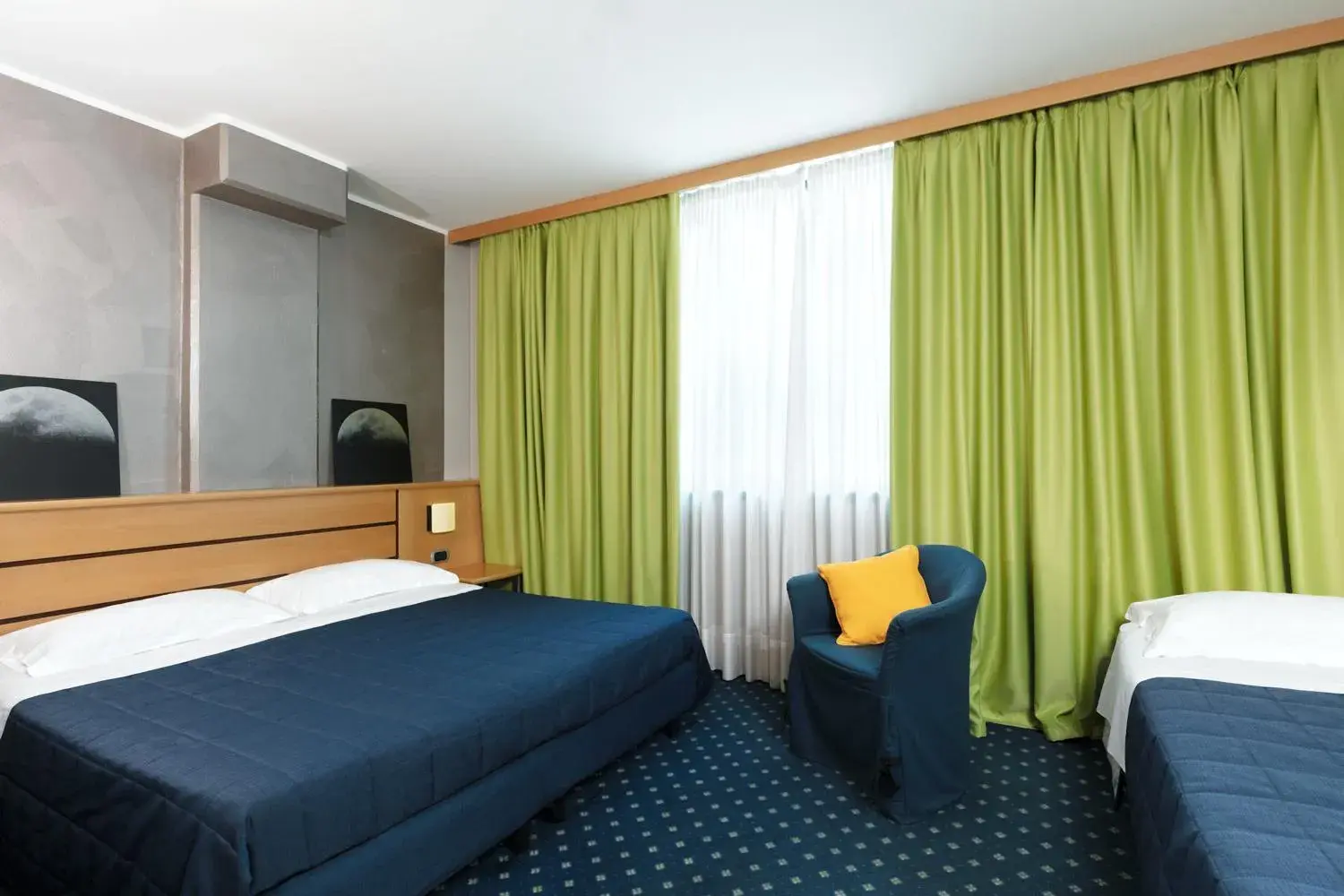 Double Room with Extra Bed in Garda Hotel Double Room with Extra Bed in Garda Hotel