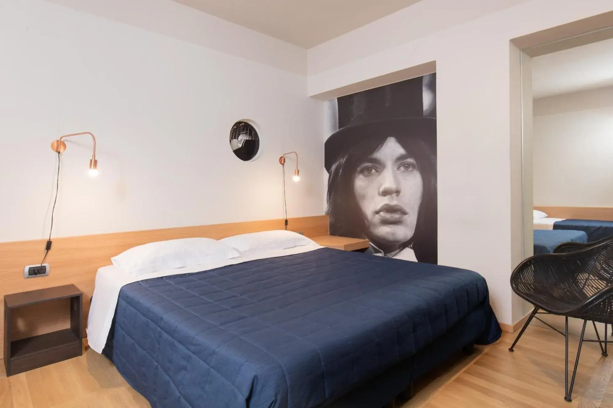 TV and multimedia, Bed in Garda Hotel TV and multimedia, Bed in Garda Hotel