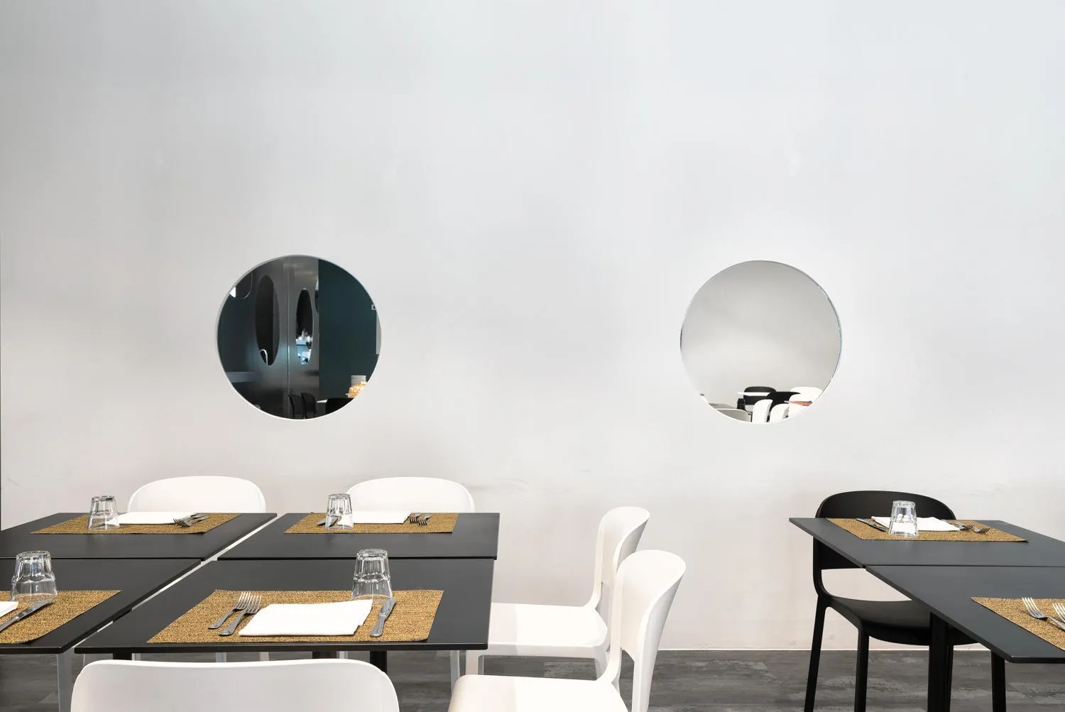 Restaurant/places to eat in Garda Hotel