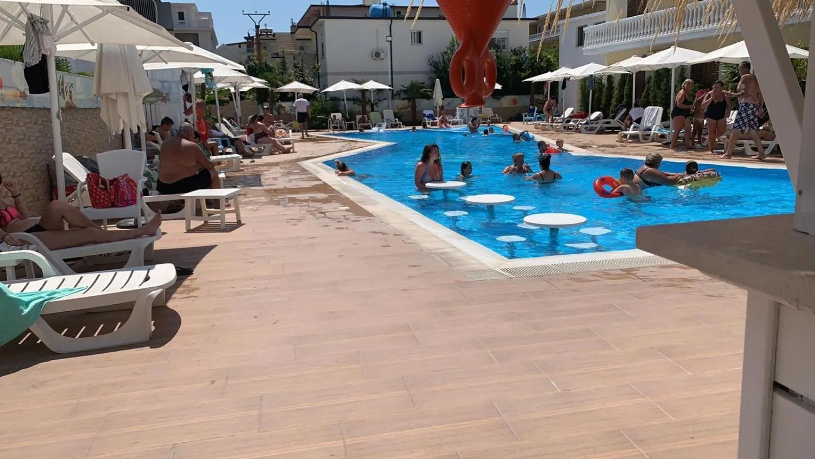 Hotel Lakaj