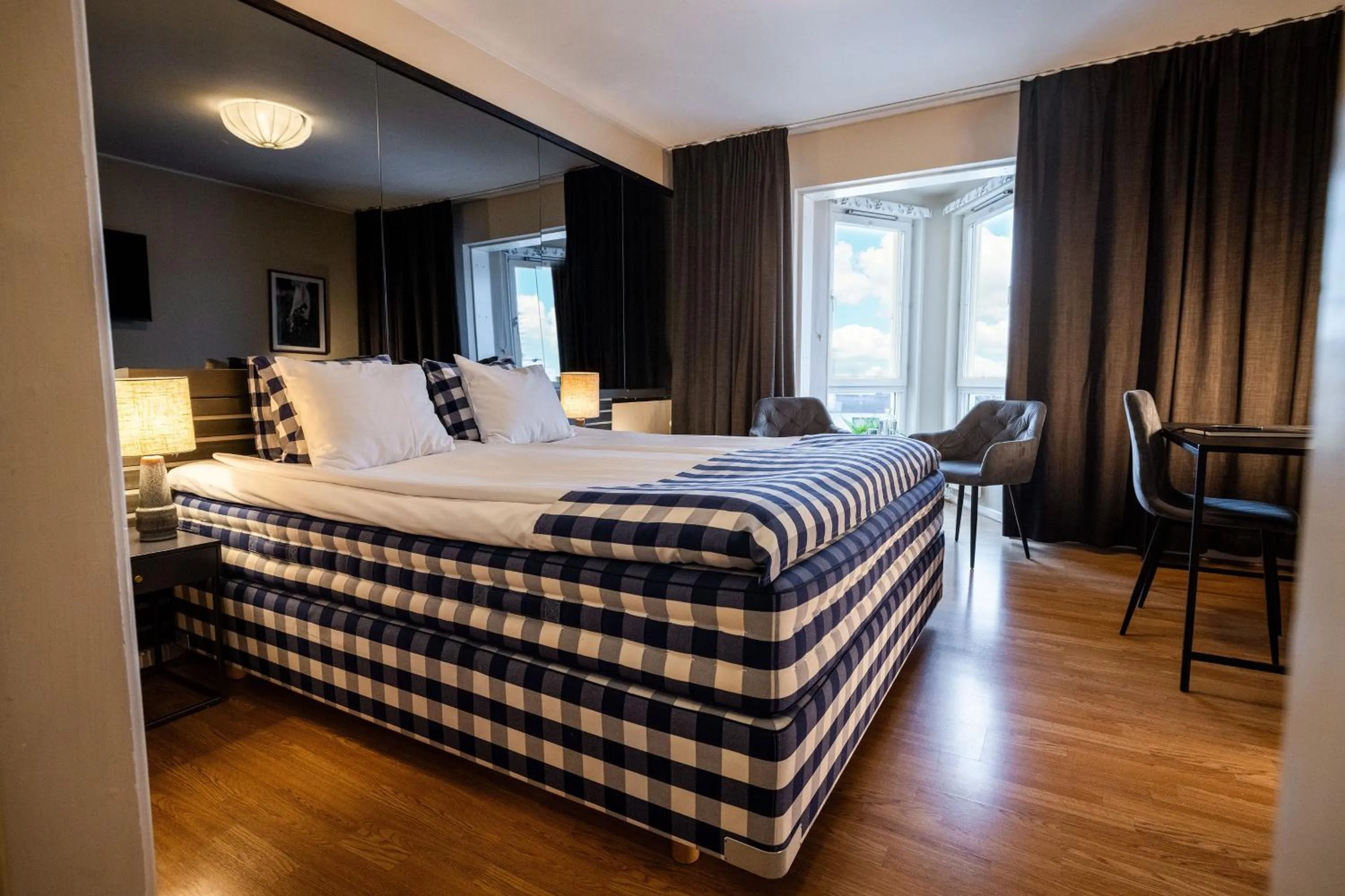 Photo of the whole room, Bed in Hotell Gillet i Köping