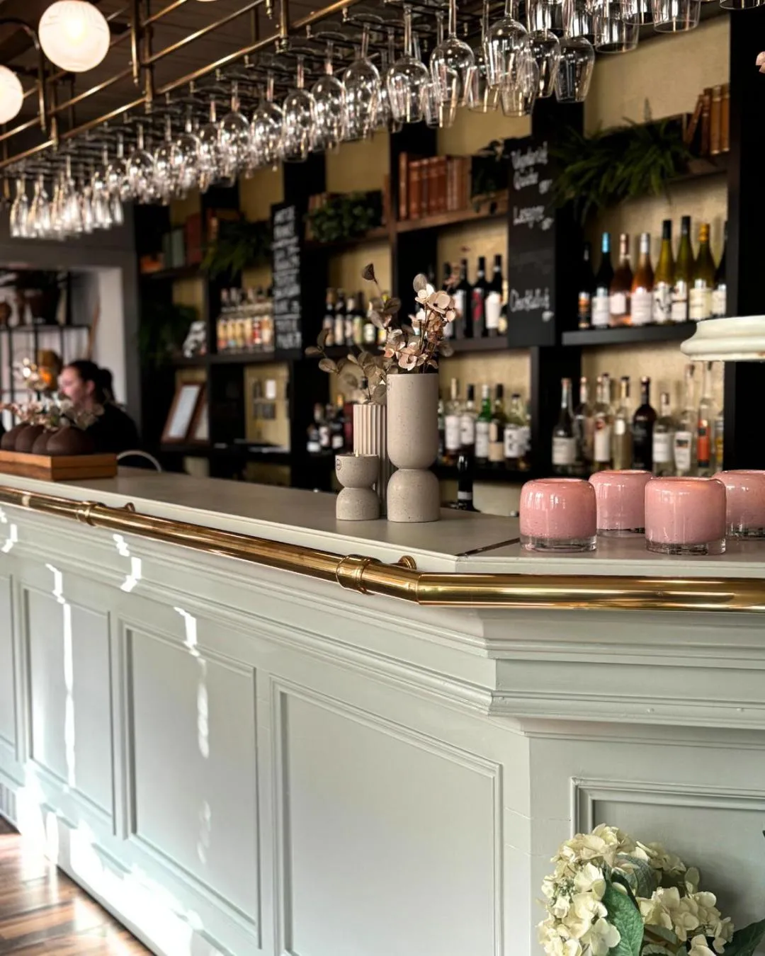 Lounge or bar in Hotell Gillet i Köping