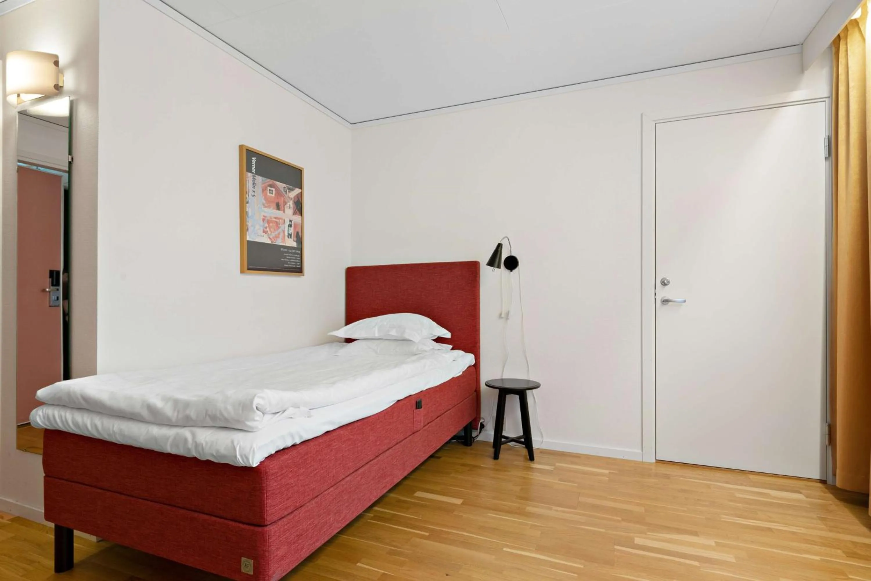 Bedroom, Bed in Best Western Hotell Lerdalshoejden