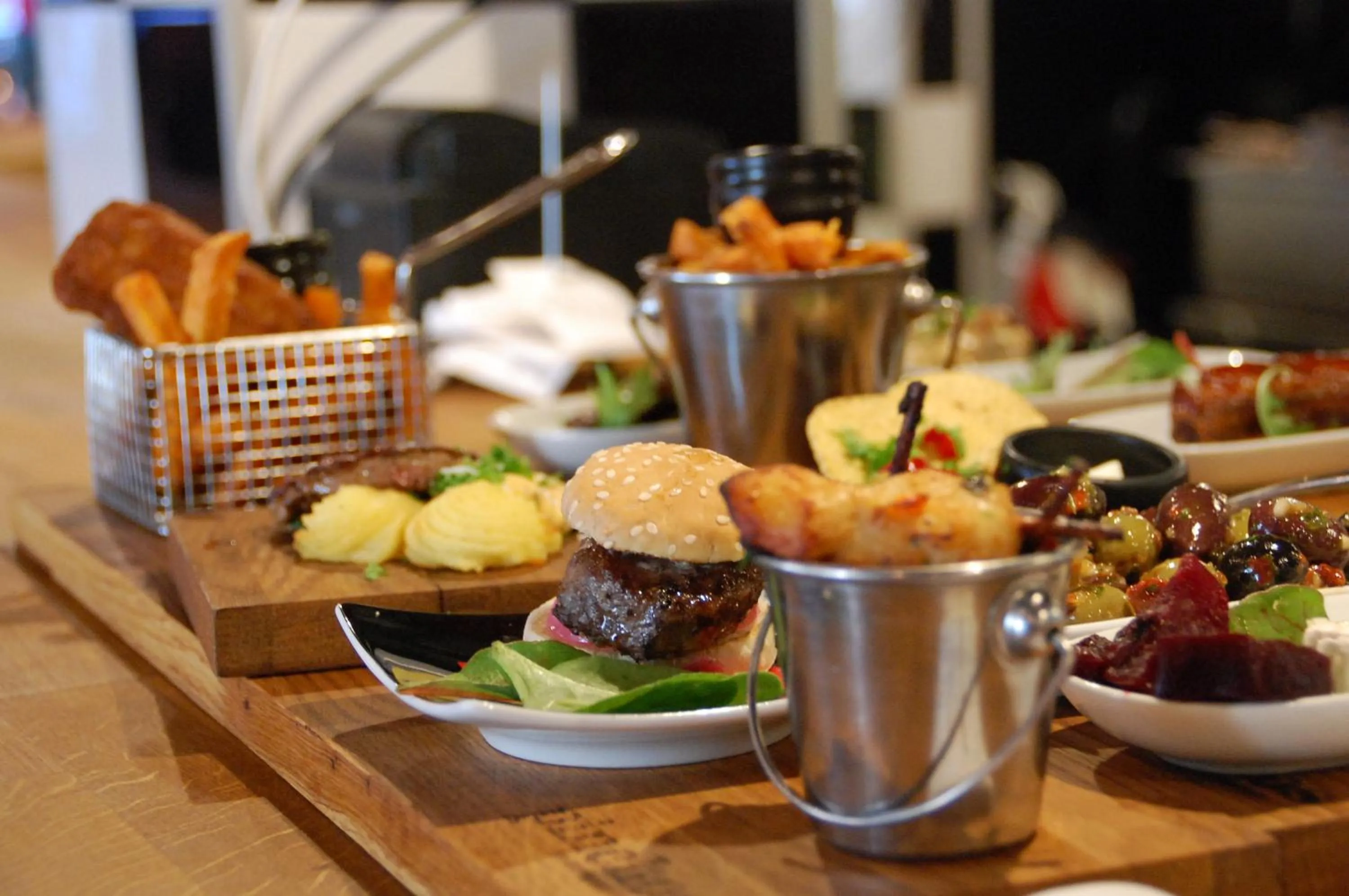 Restaurant/places to eat in Best Western Hotel Savoy