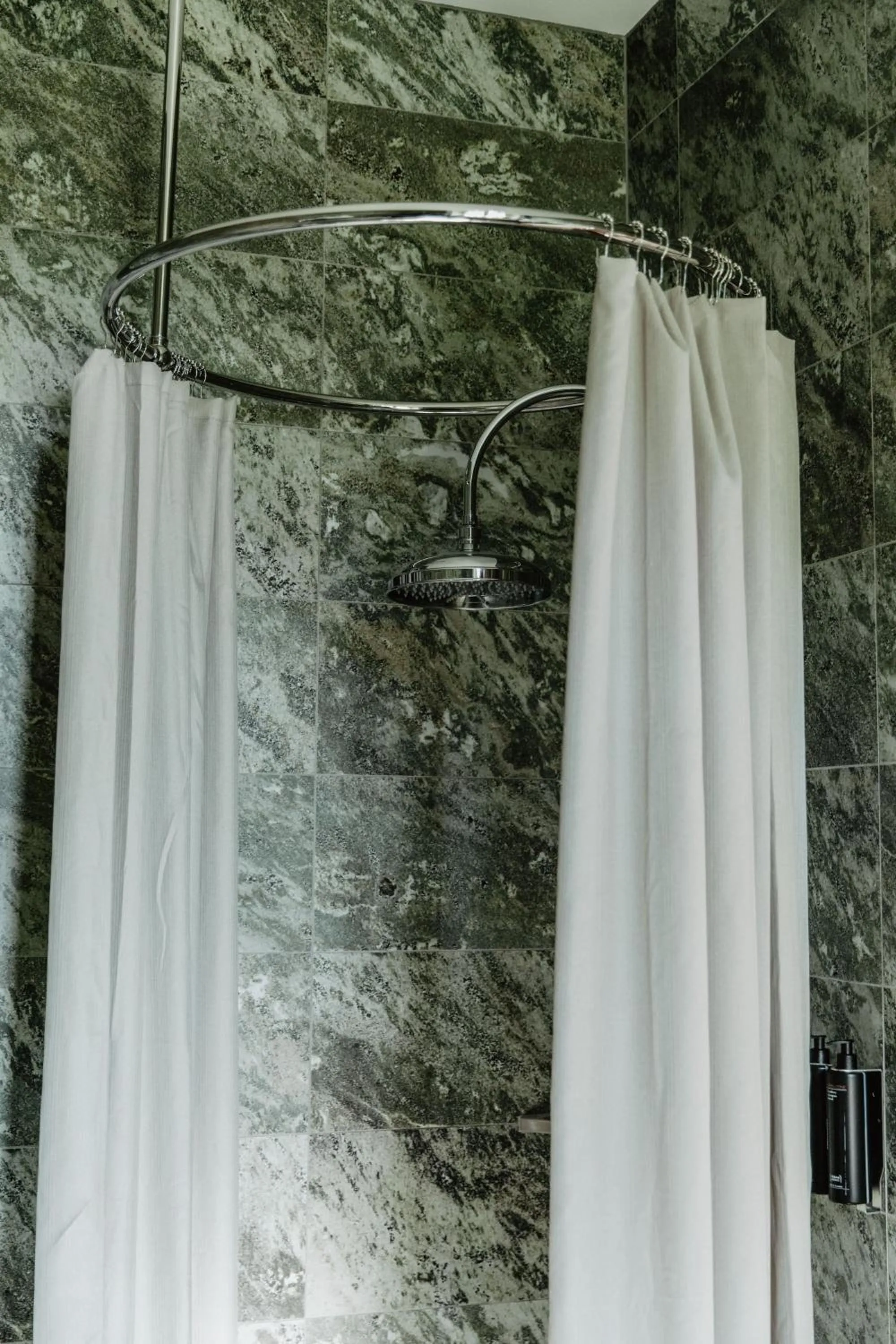 Shower in Hotel Slottsvillan