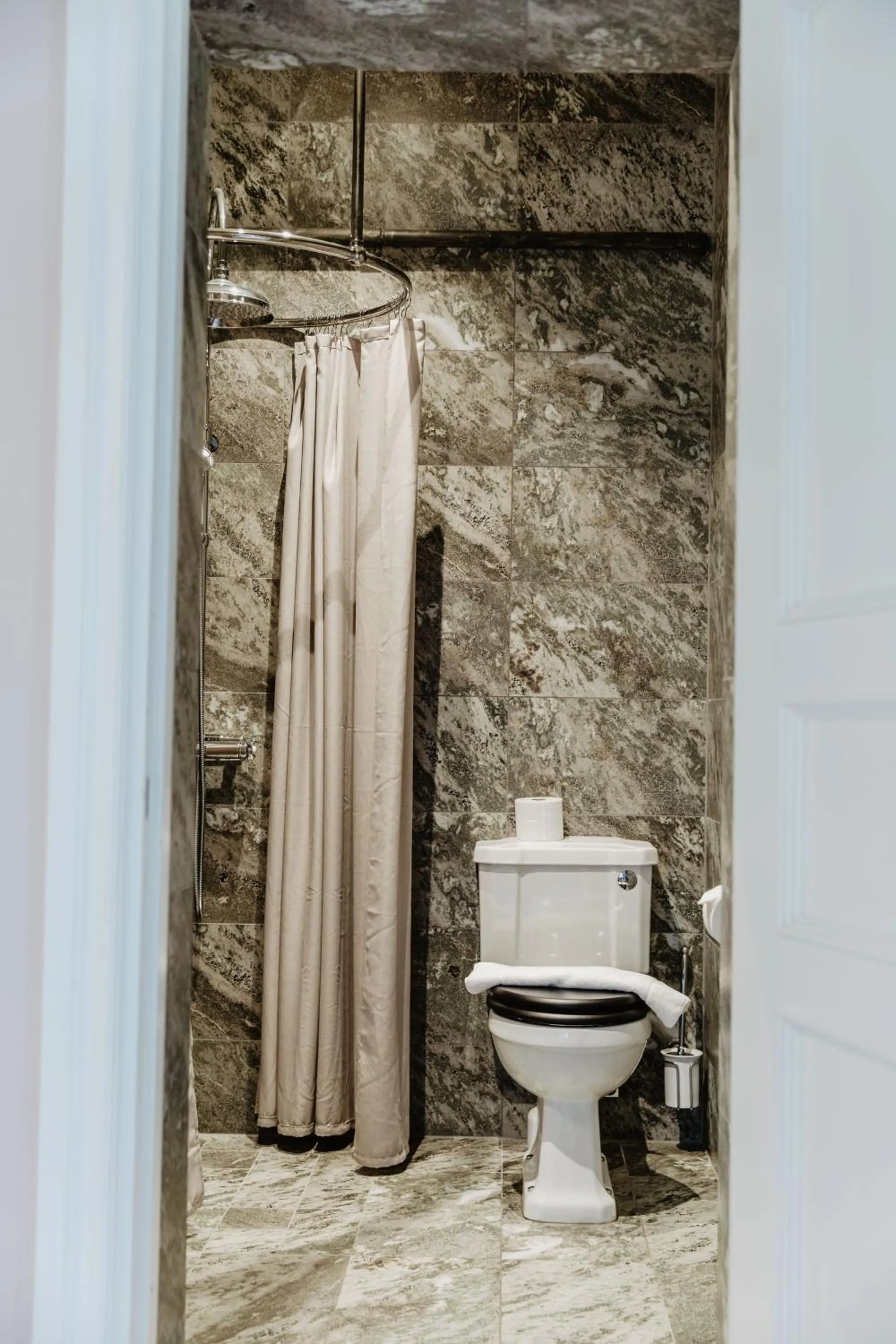 Toilet in Hotel Slottsvillan