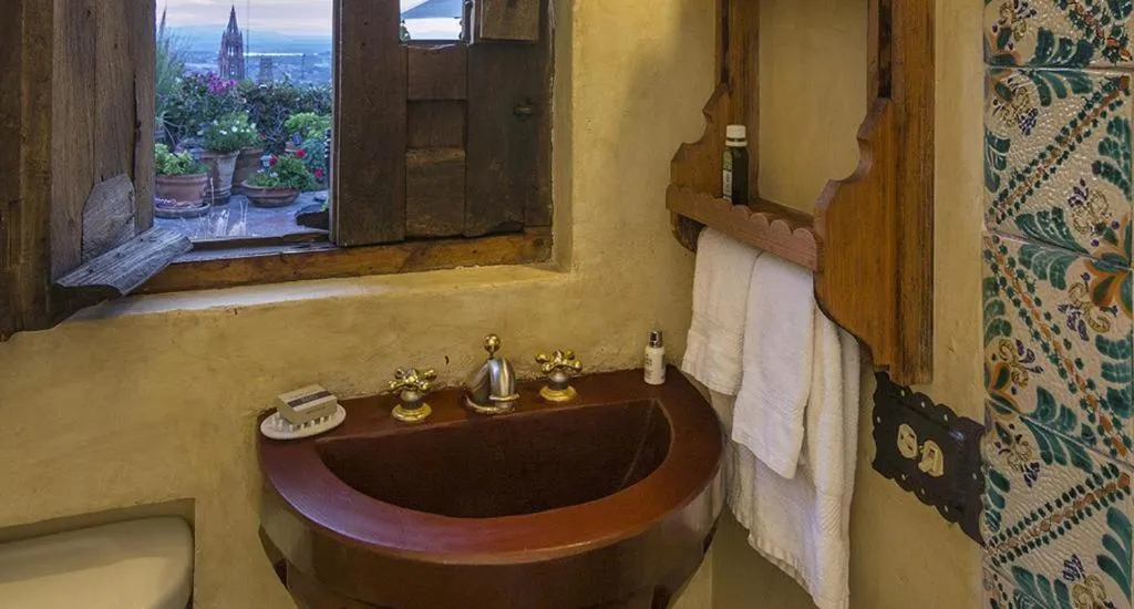 Bathroom in Hacienda Las Amantes