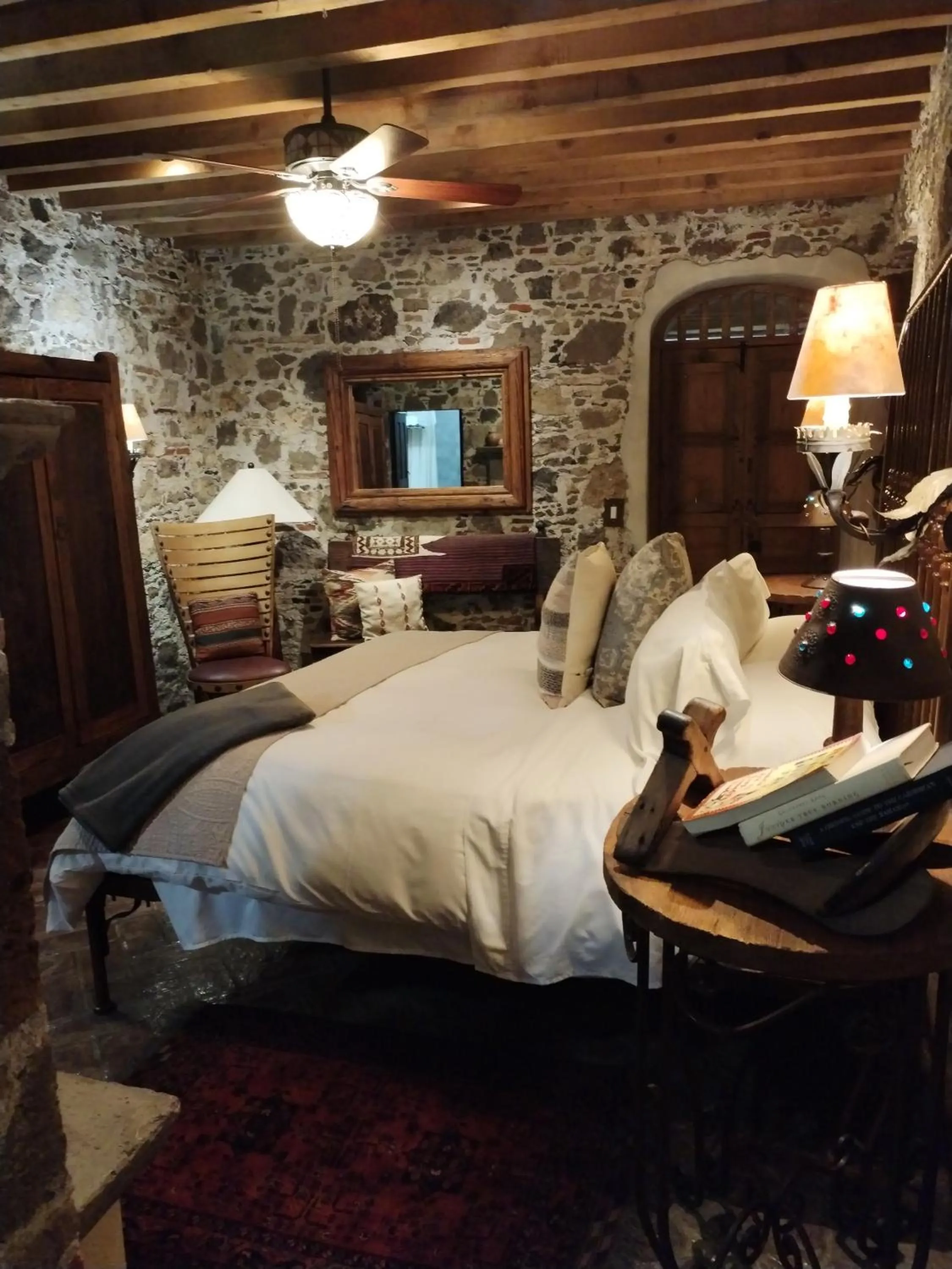 Bedroom, Bed in Hacienda Las Amantes