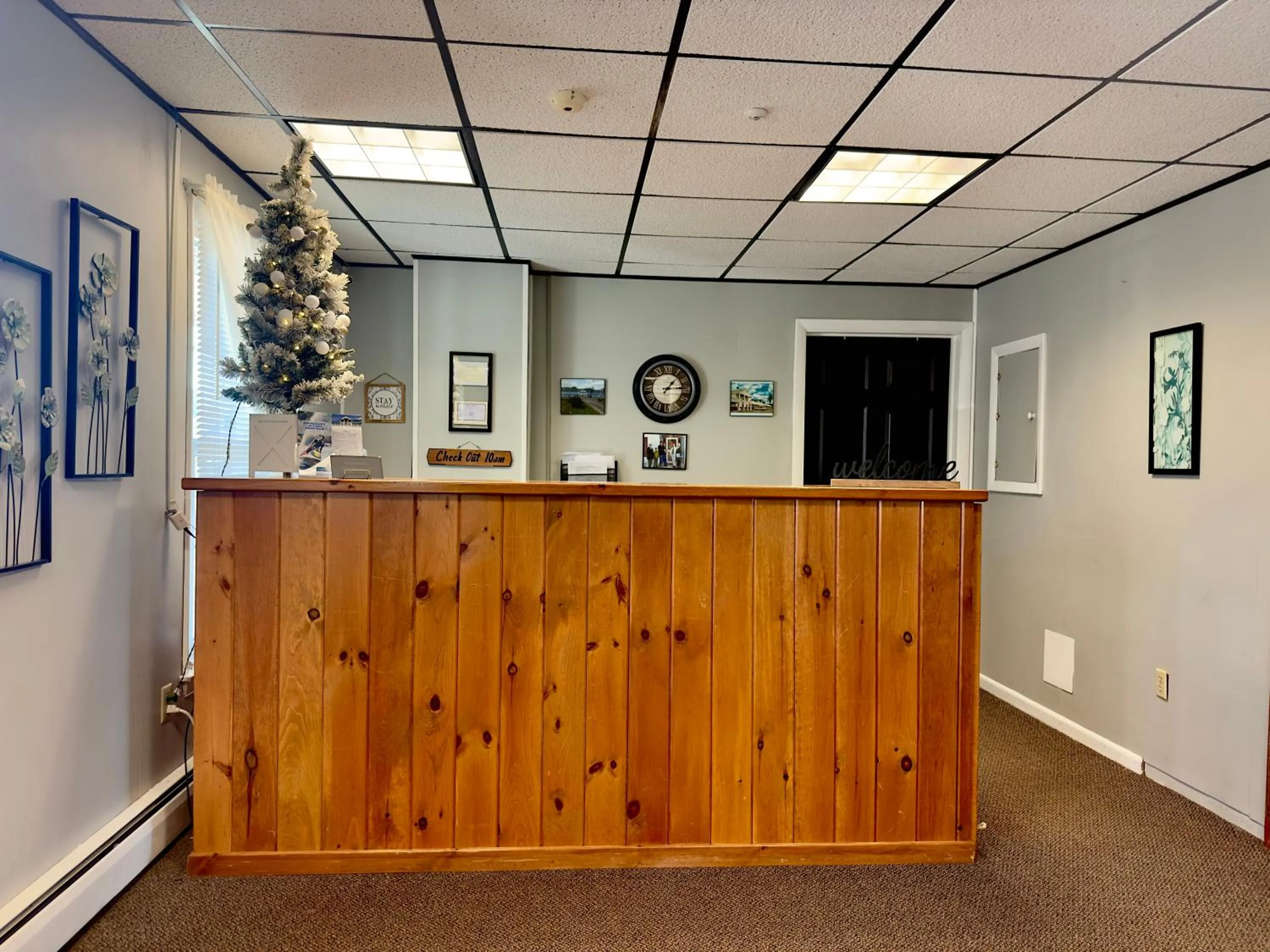 Lobby or reception in Colonial Valley Motel