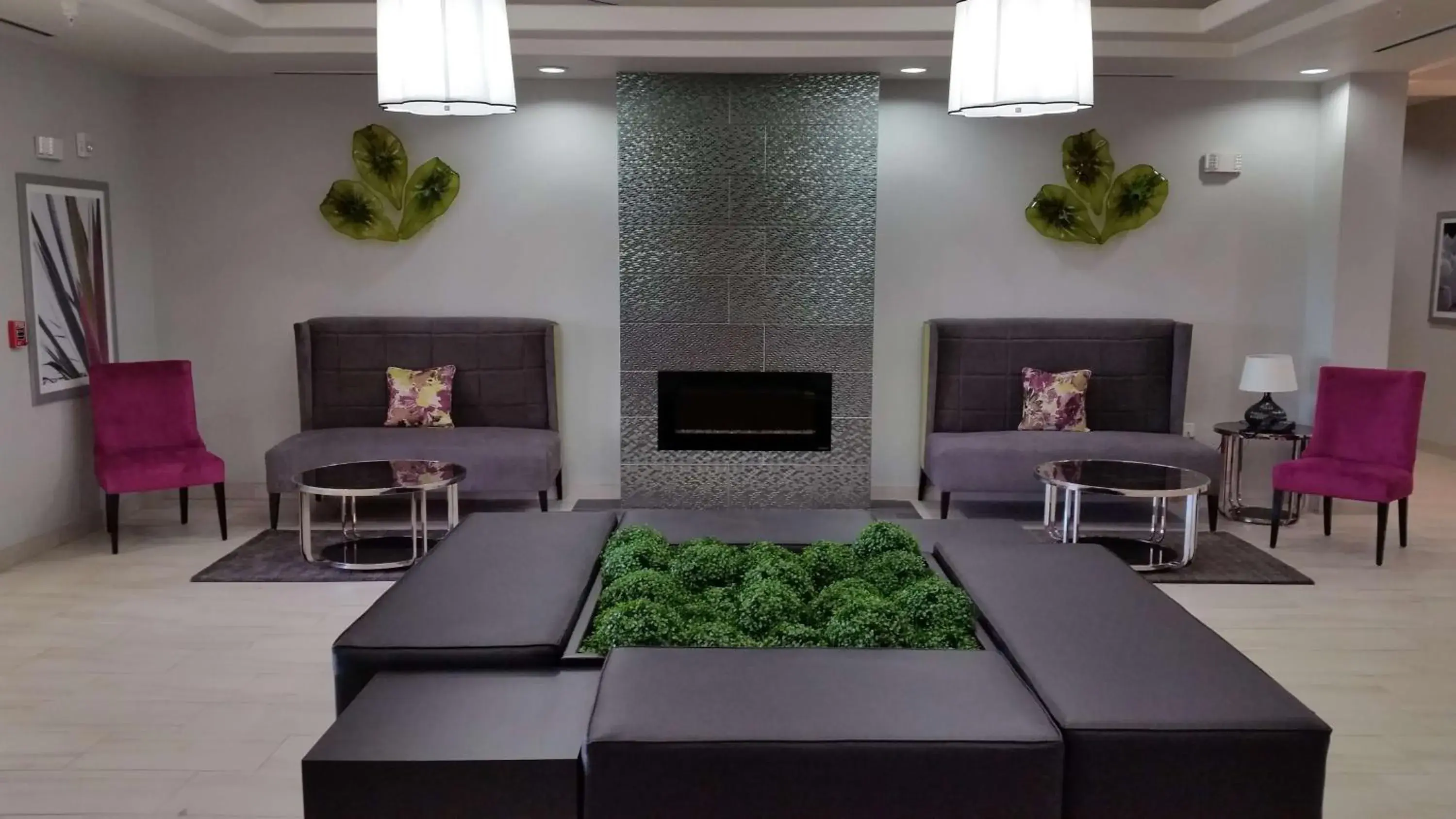 Lobby or reception in Best Western Plus Dilley Inn & Suites Lobby or reception in Best Western Plus Dilley Inn & Suites