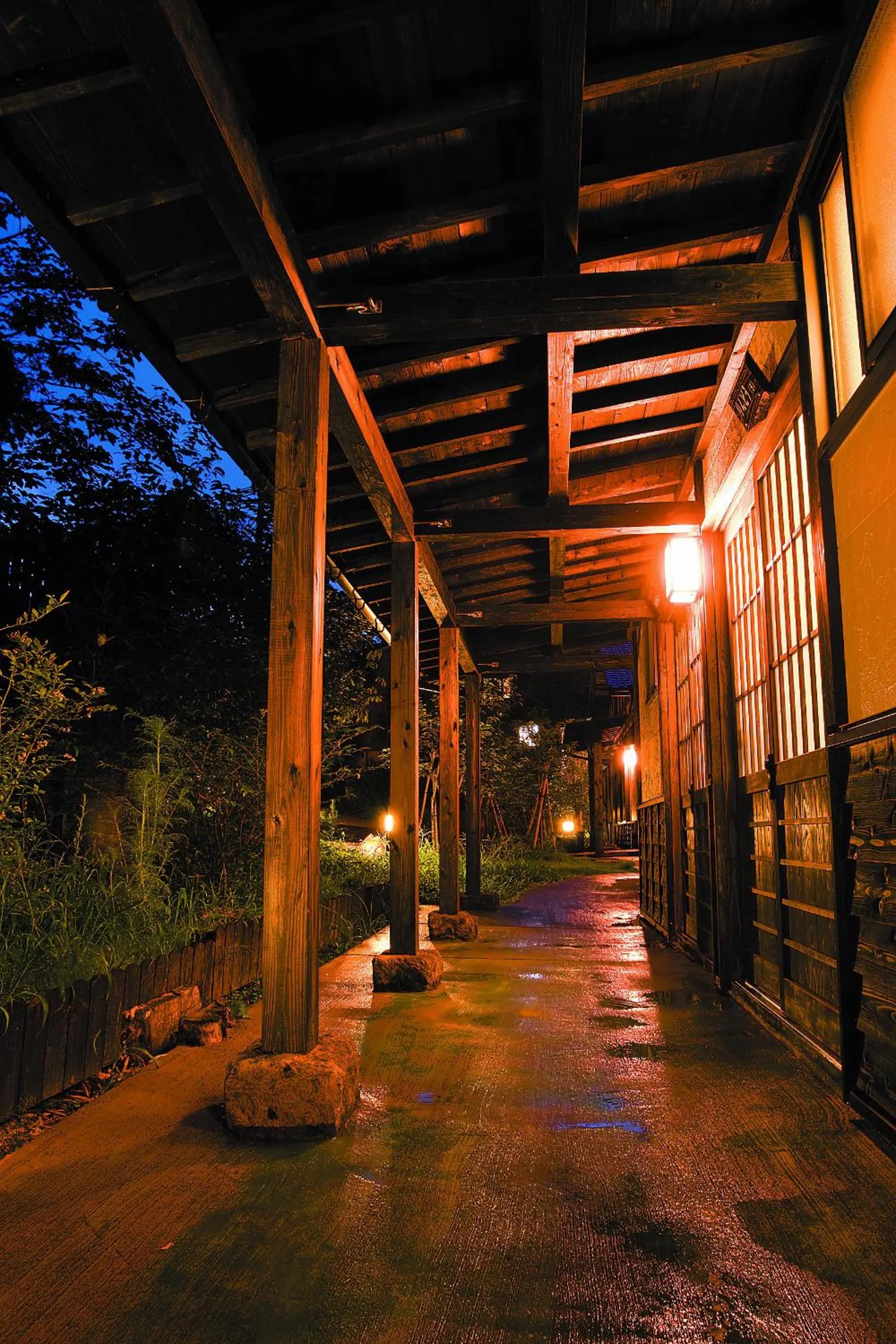 Area and facilities in Nanakamado