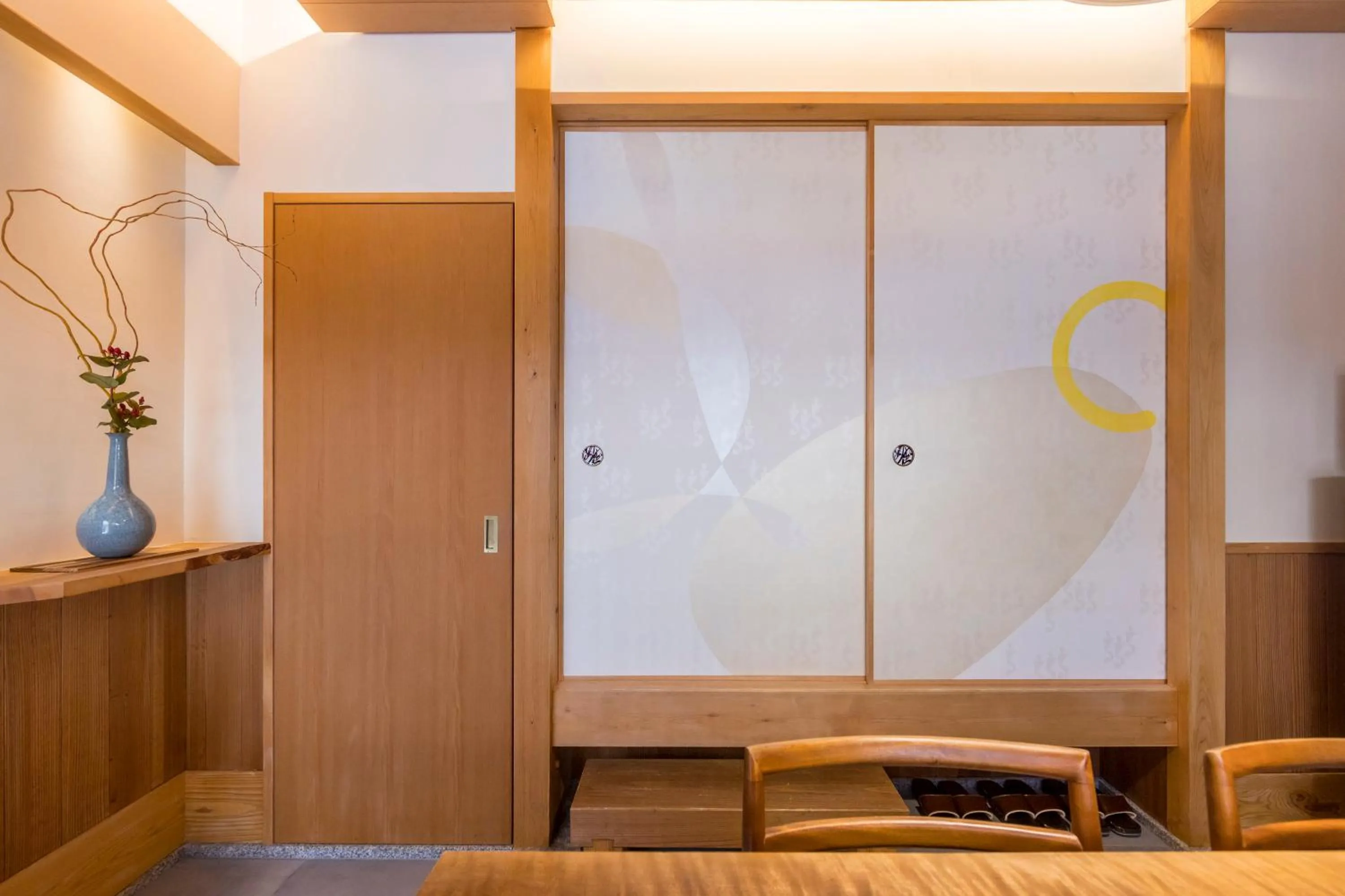 Dining area in Kyomachiya Suite Rikyu