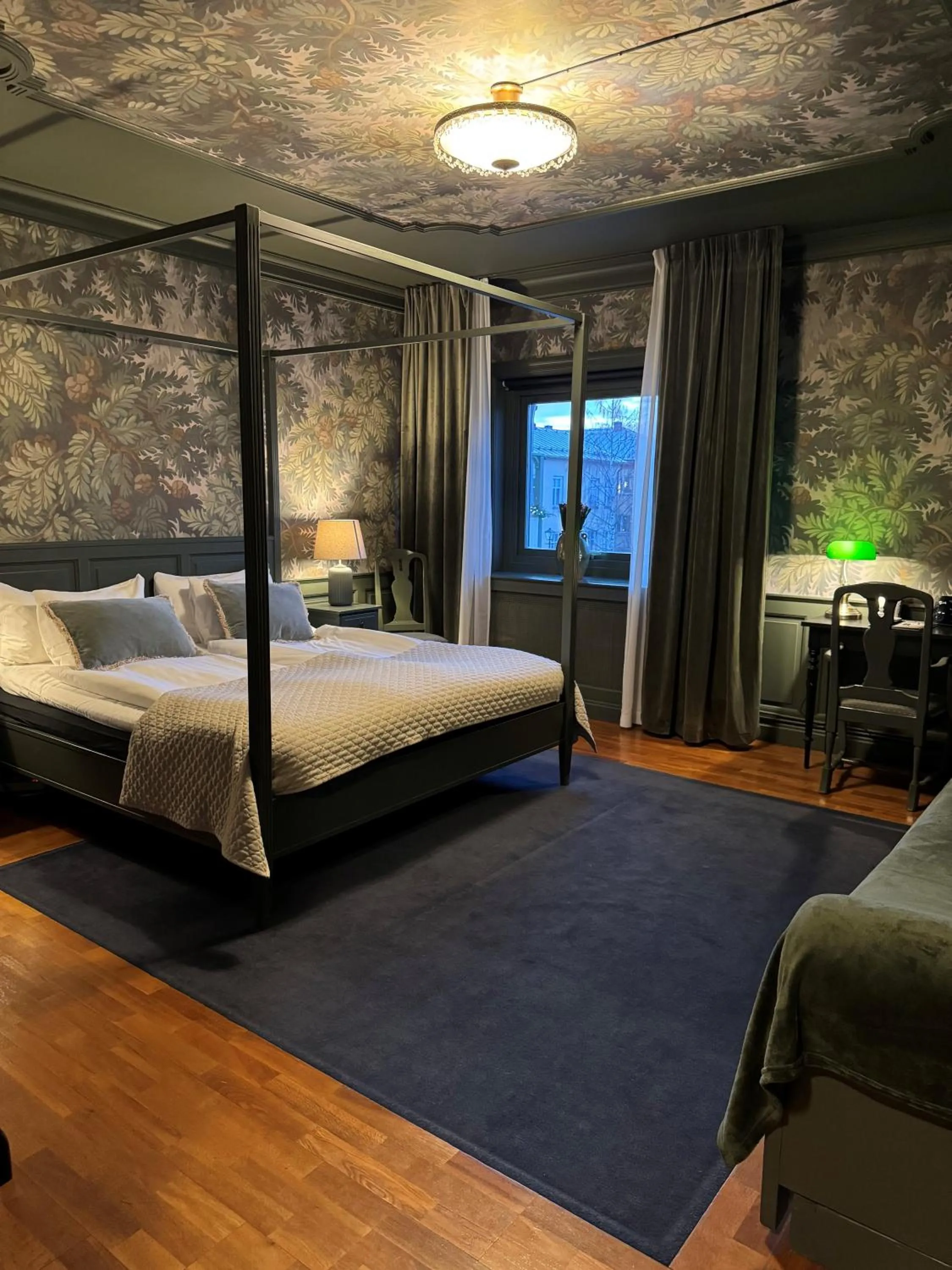 Property building, Bed in Hotel Jämteborg