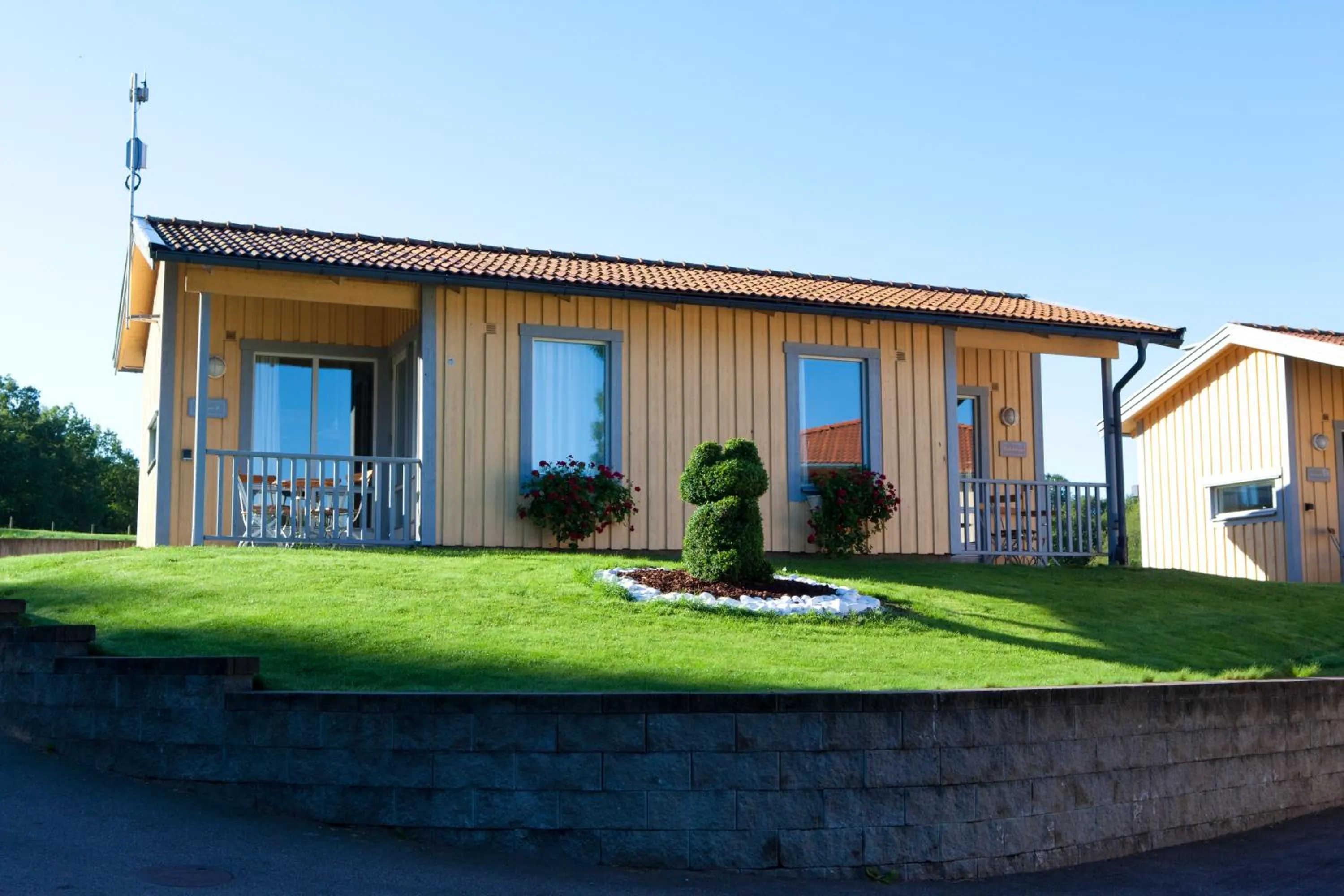 Facade/entrance in Lisebergsbyns Stugor