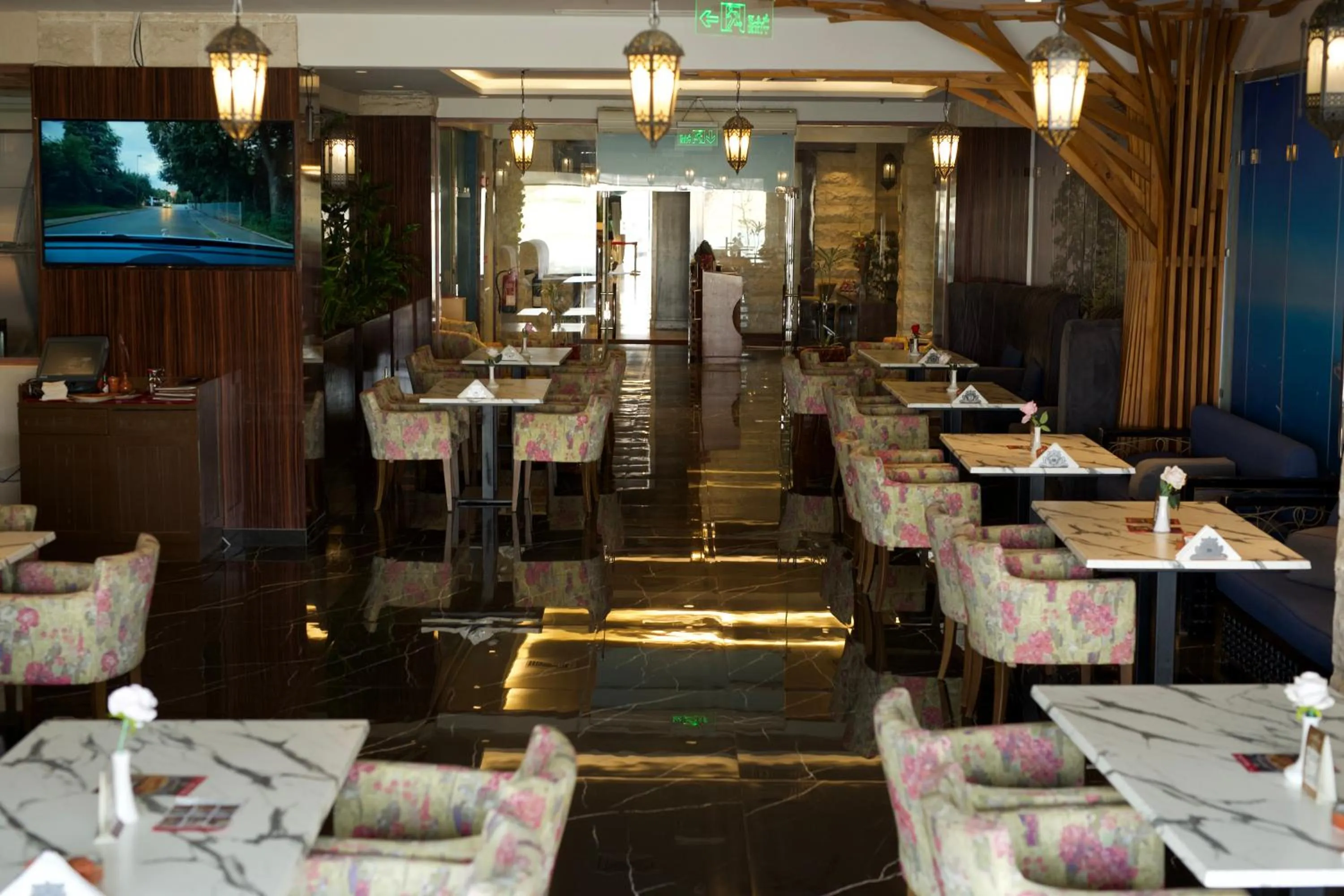 Restaurant/places to eat in Ramada by Wyndham Manama City Centre