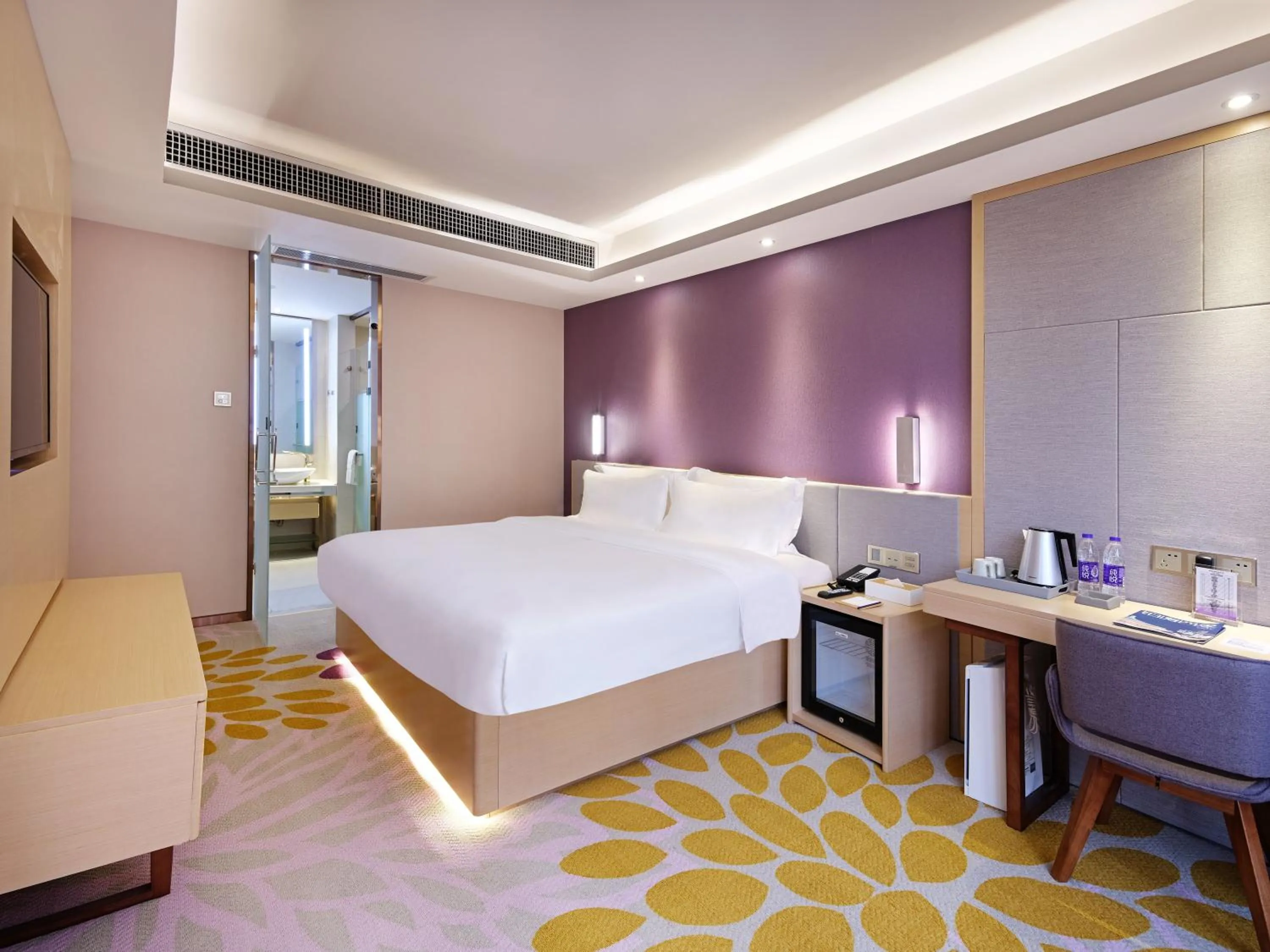 Bed in Lavande International Hotel Guangzhou Baiyun International Airport Branch - Free Shuttle Bus to Guangzhou Baiyun International Airport