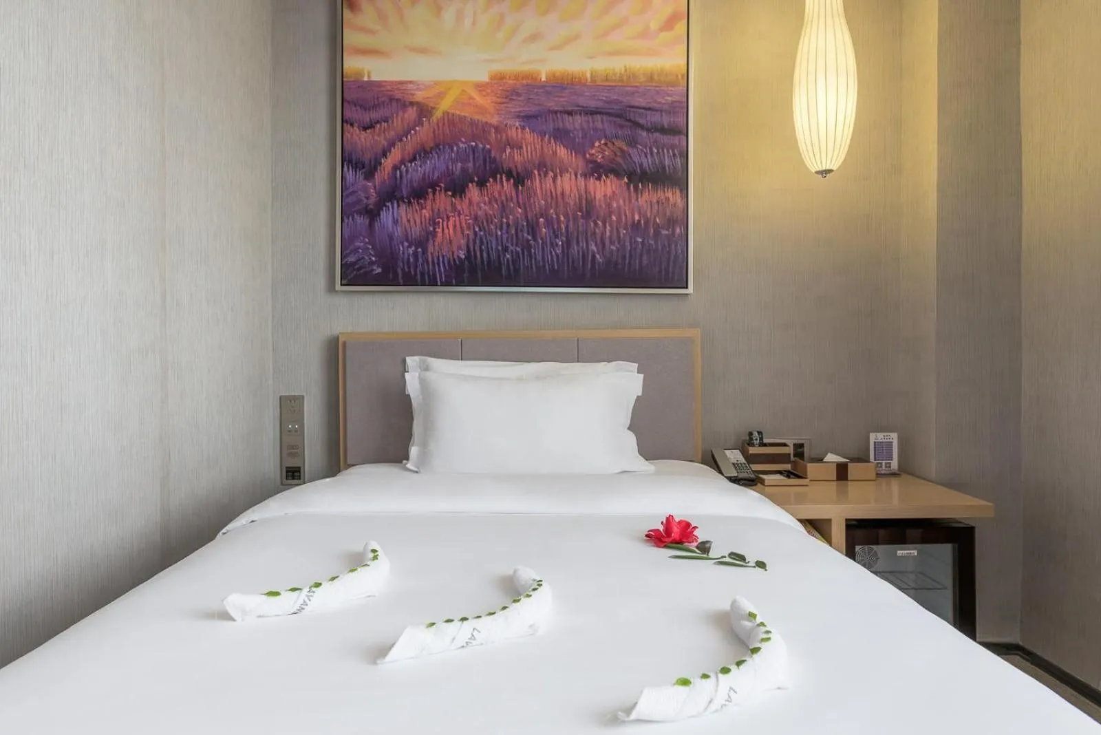 Bed in Lavande Hotel Baiyun International Airport Branch