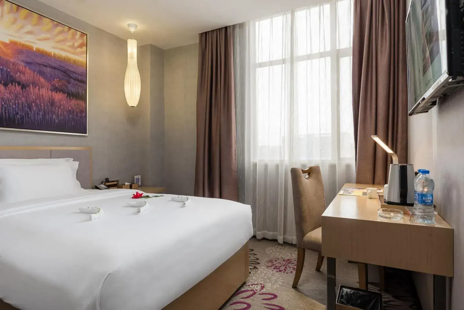 Standard Single Room with Shower - single occupancy in Lavande International Hotel Guangzhou Baiyun International Airport Branch - Free Shuttle Bus to Guangzhou Baiyun International Airport Standard Single Room with Shower - single occupancy in Lavande International Hotel Guangzhou Baiyun International Airport Branch - Free Shuttle Bus to Guangzhou Baiyun International Airport