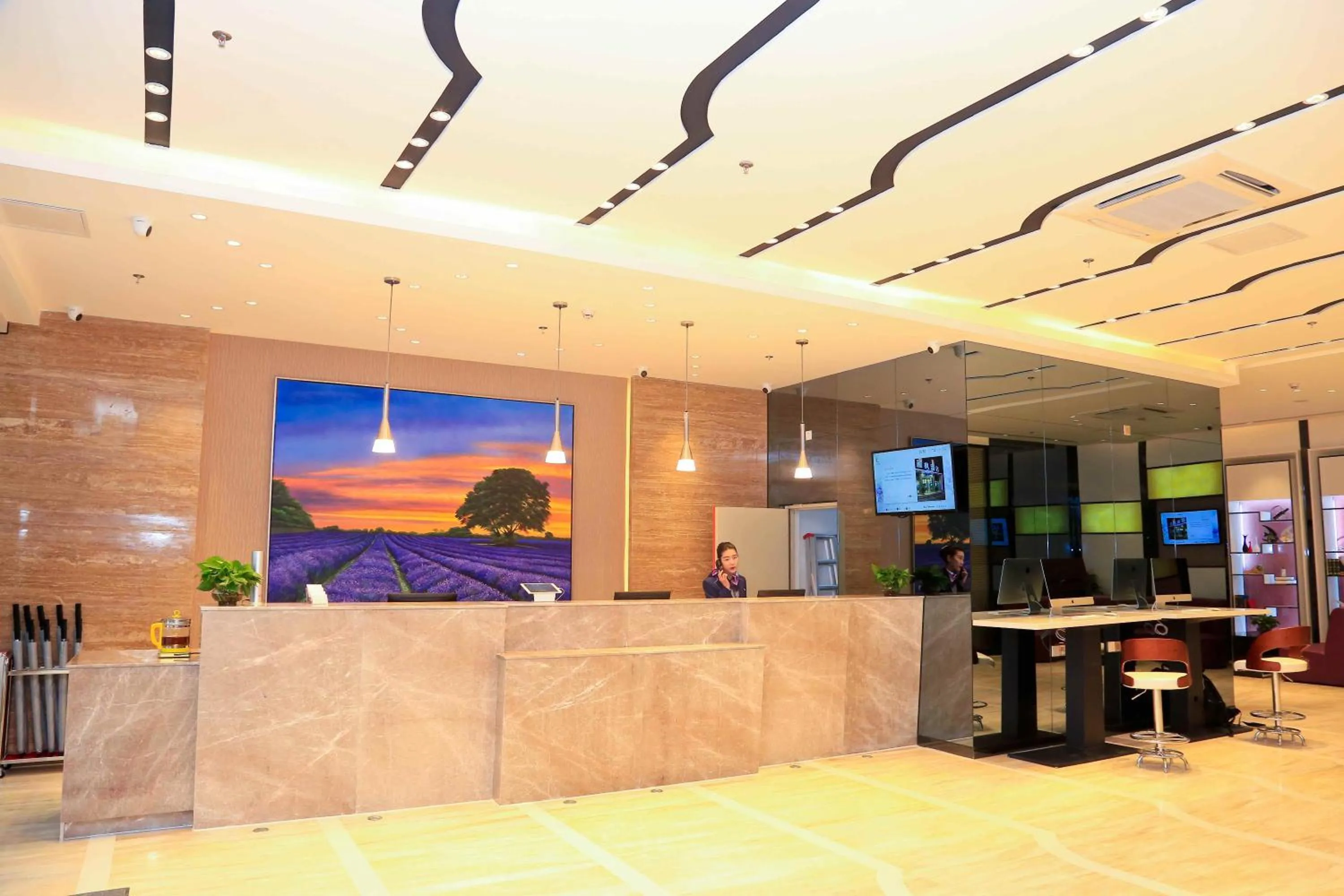 Lobby or reception in Lavande Hotel Baiyun International Airport Branch