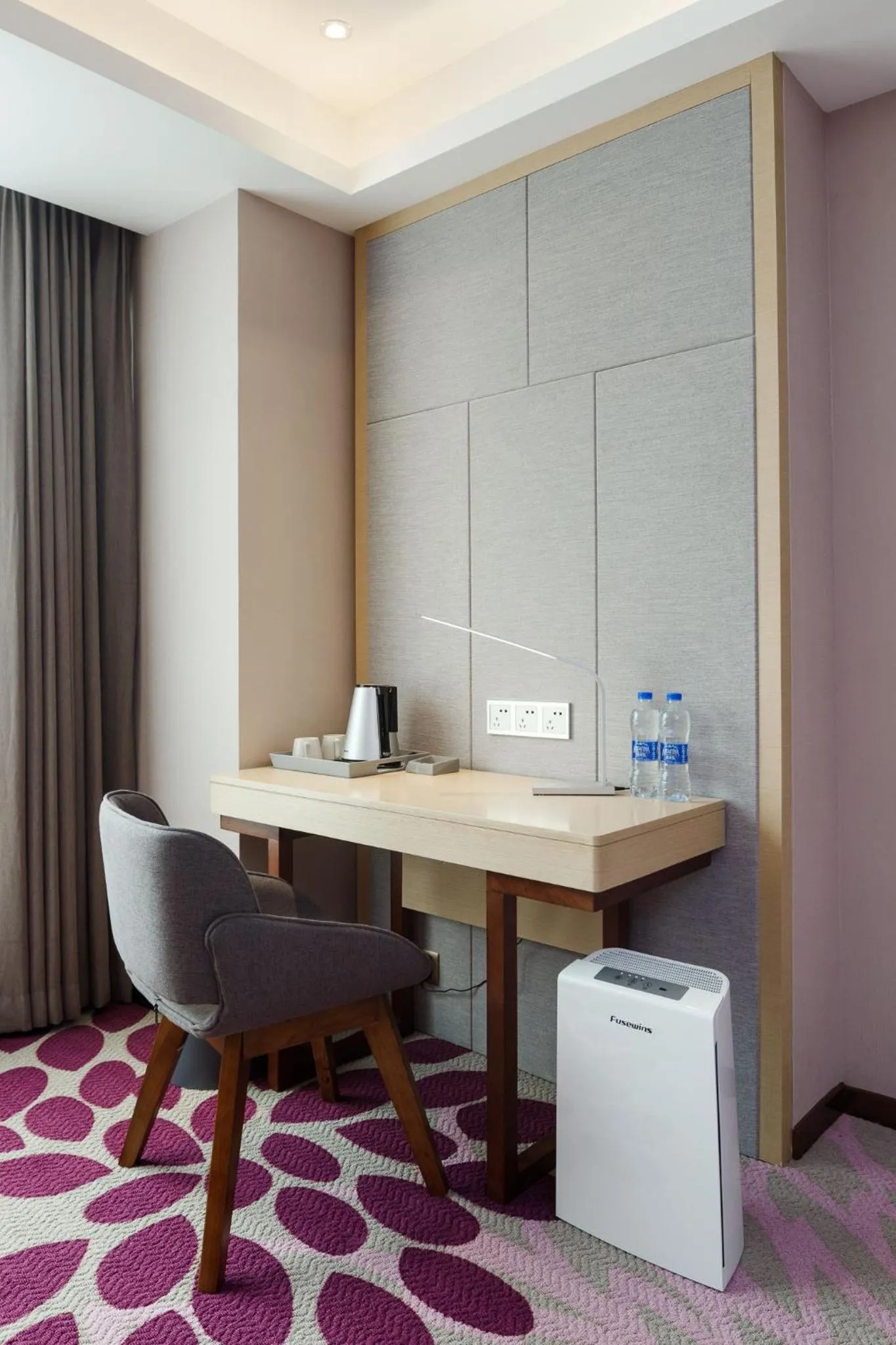 Coffee/tea facilities in Lavande International Hotel Guangzhou Baiyun International Airport Branch - Free Shuttle Bus to Guangzhou Baiyun International Airport