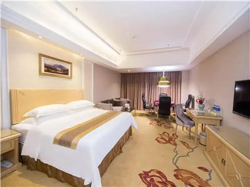 Bed in Vienna Hotel Longchuan Bed in Vienna Hotel Longchuan