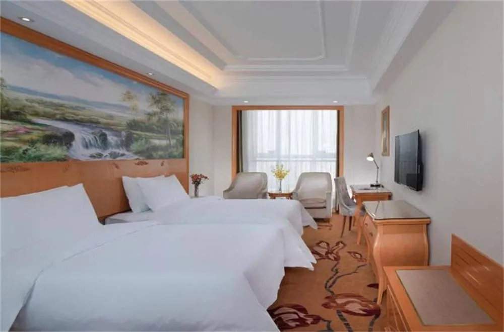 Bed in Vienna Hotel Tongcheng Tongkang Road