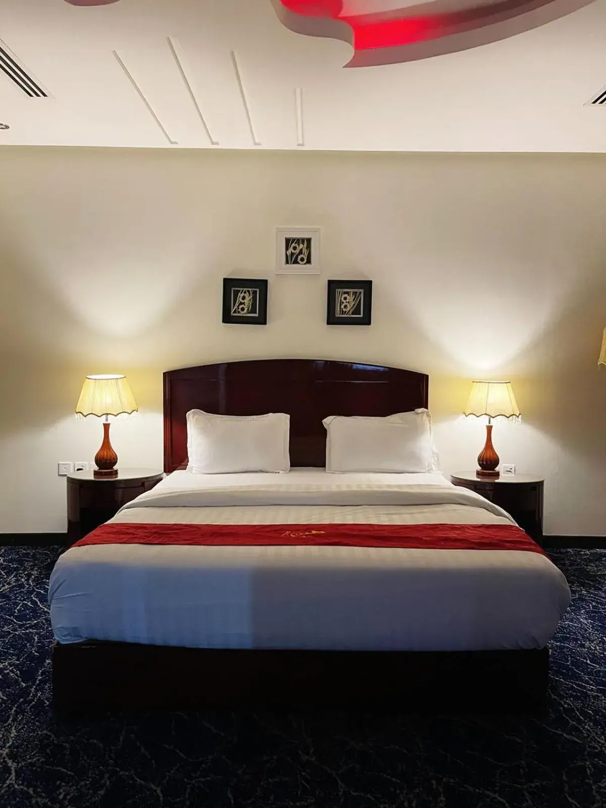 Bedroom, Bed in Merfal Royal new Bedroom, Bed in Merfal Royal new