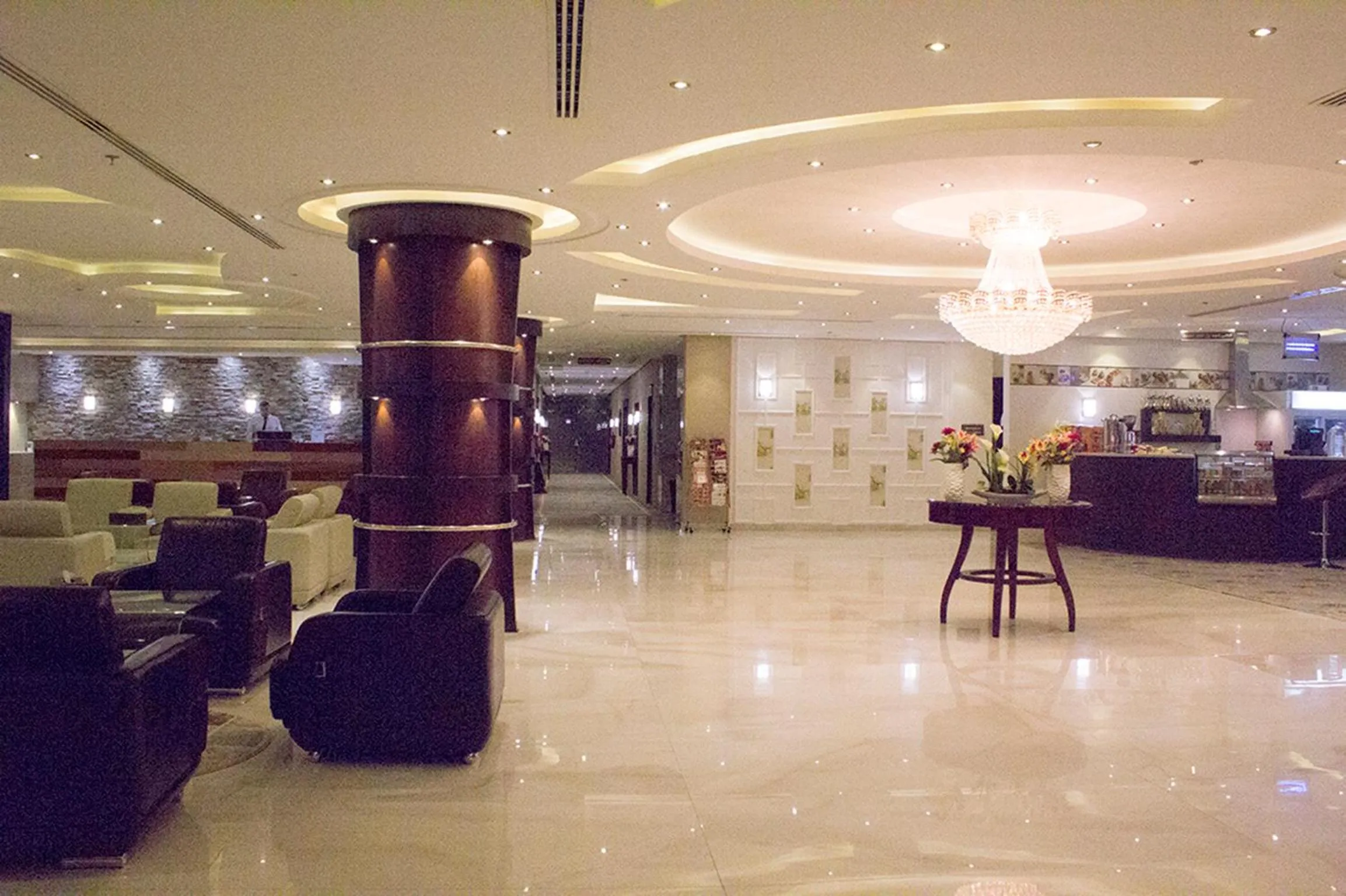 People in Merfal Royal new