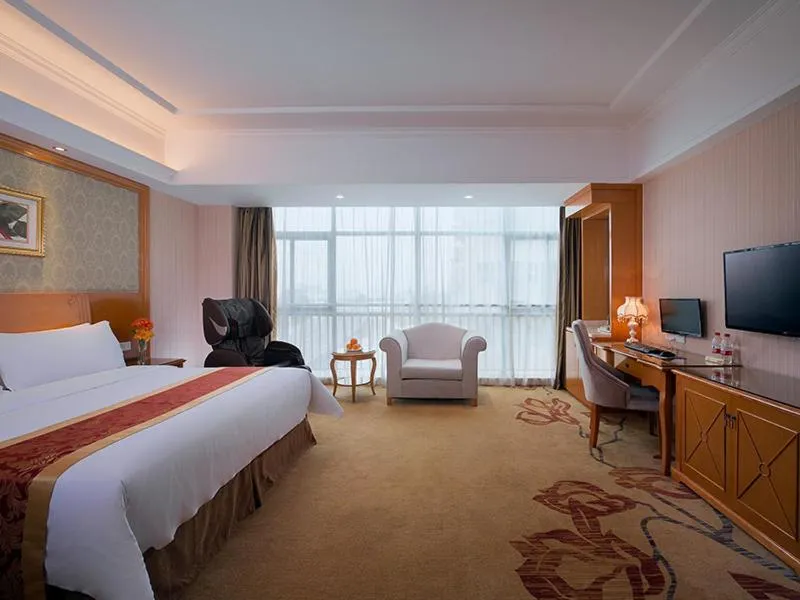 Bed in Vienna Classic Shenzhen Longhua Bus Station