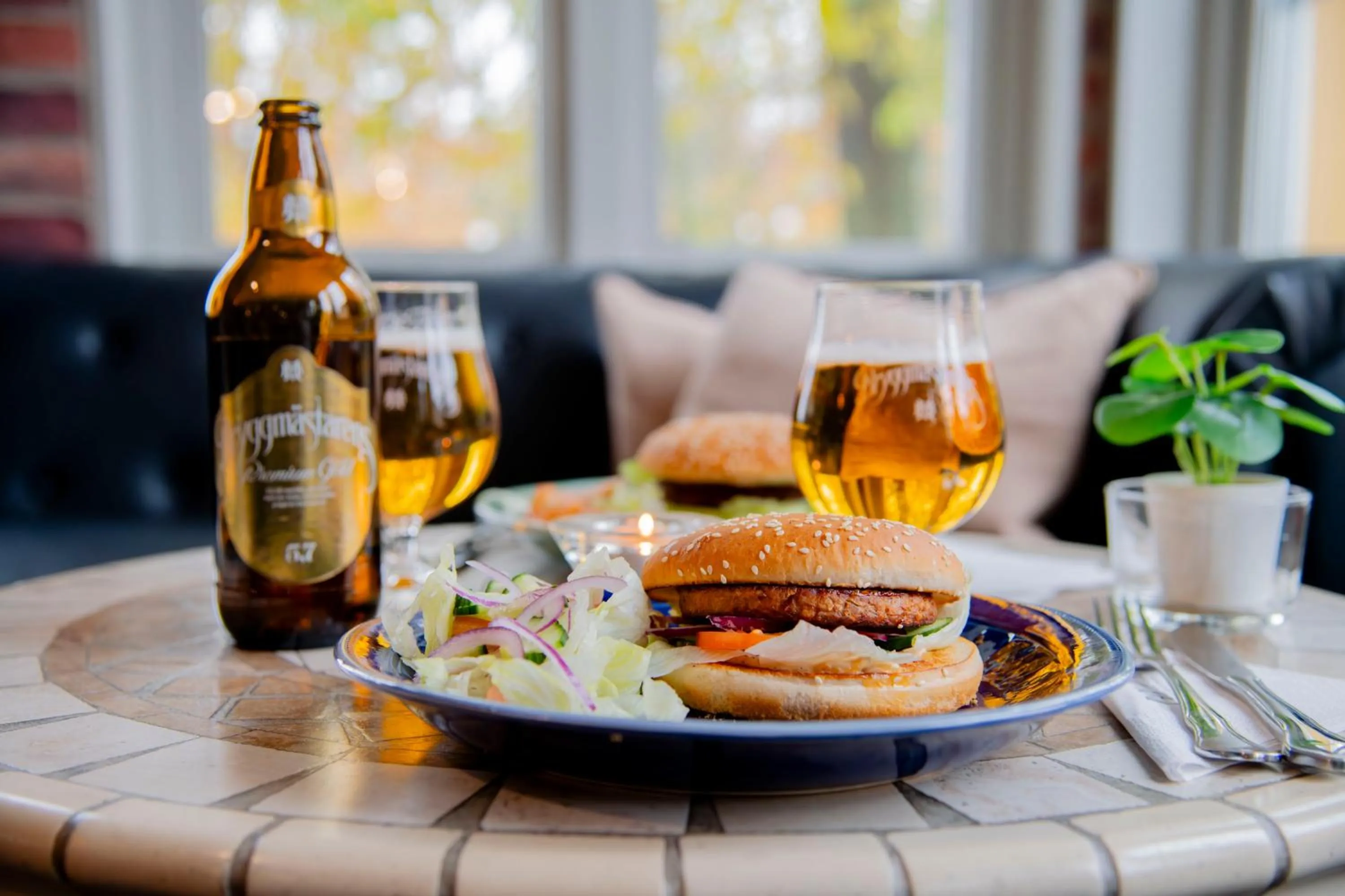 Restaurant/places to eat in Park Hotel Linköping Fawlty Towers