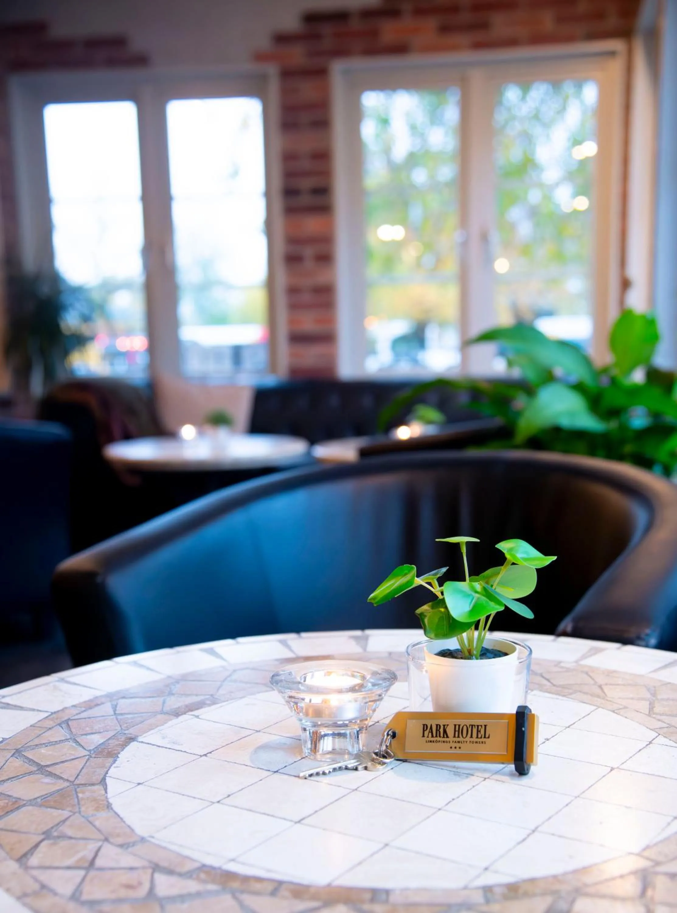 Seating area in Park Hotel Linköping Fawlty Towers