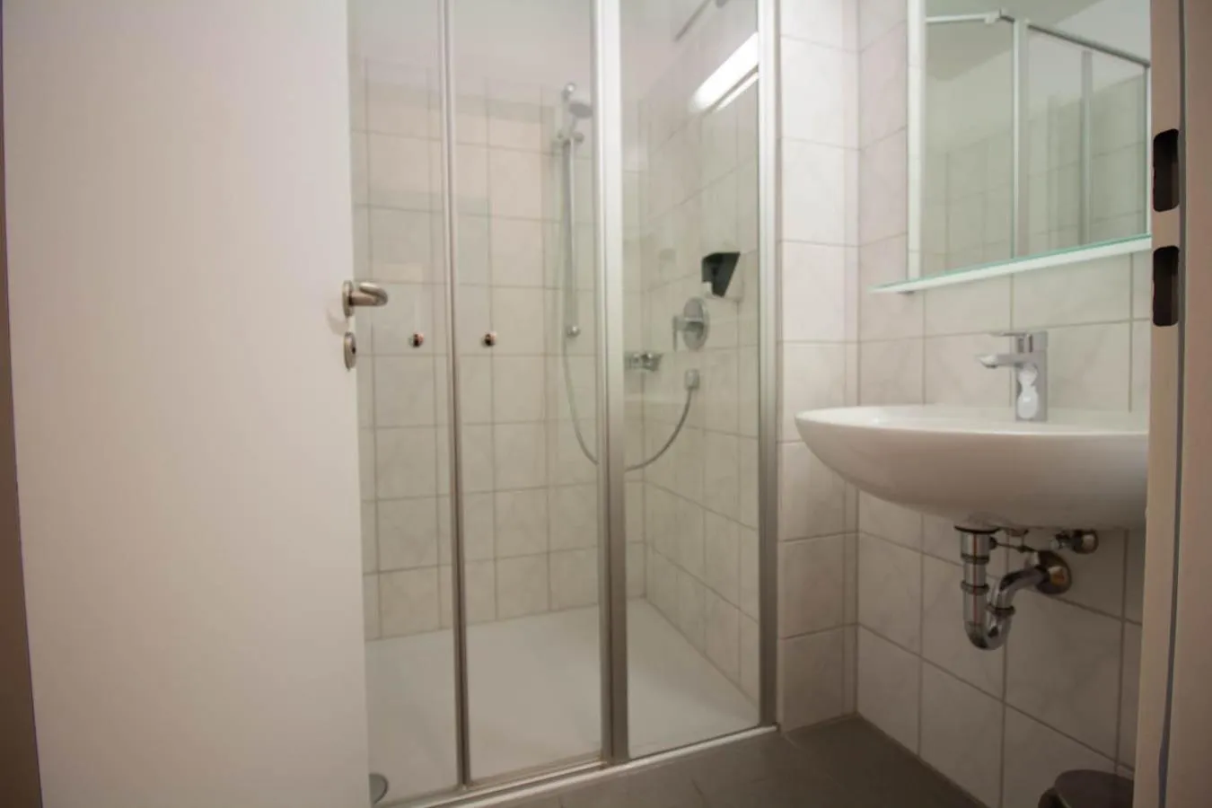 Shower in Gästehaus St. Georg - Weltenburger Klosterbetriebe GmbH