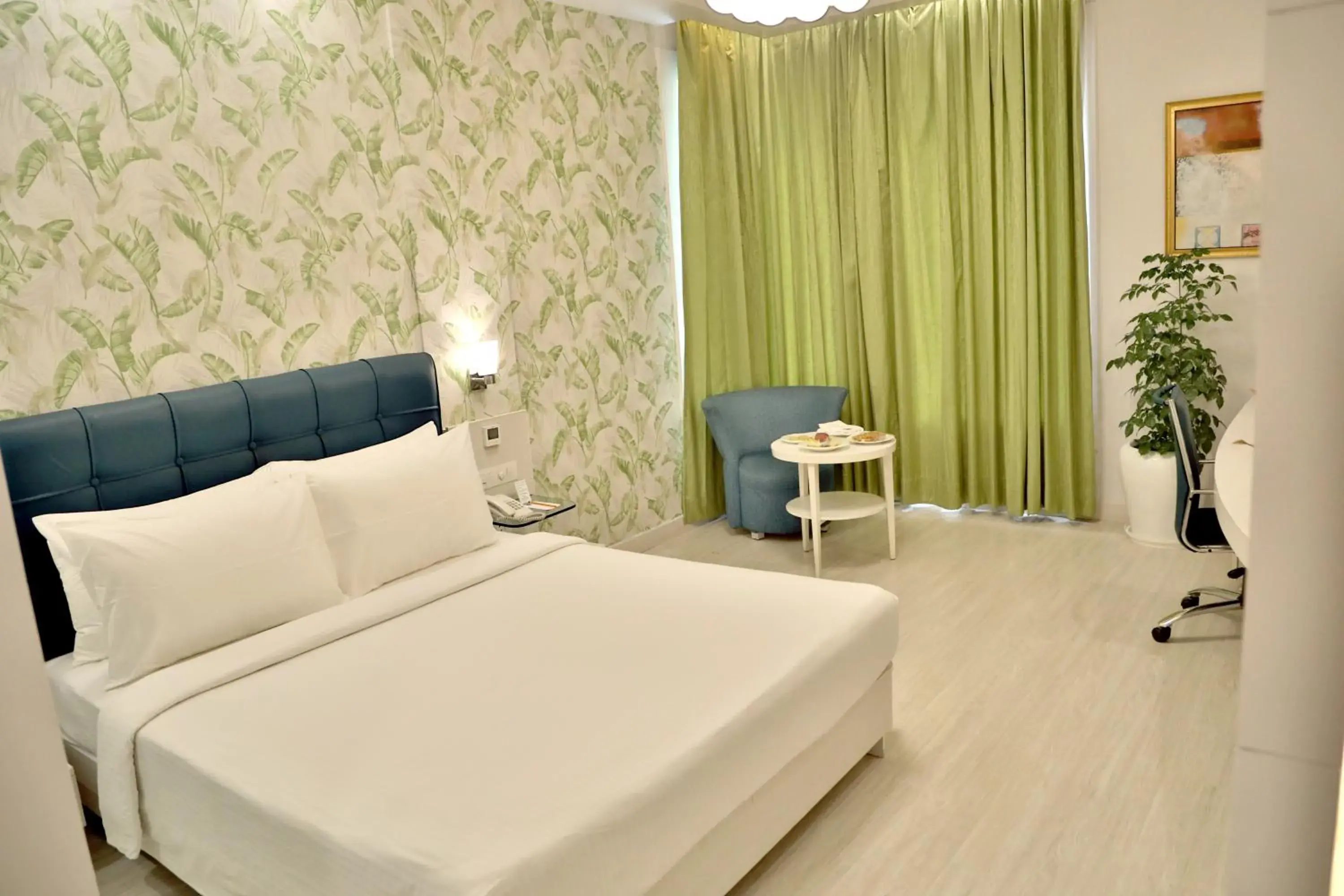 Bed in Sarovar Portico Naraina, Hotel Bed in Sarovar Portico Naraina, Hotel