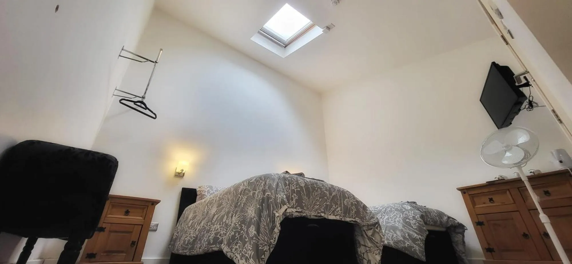 Bedroom in Deepcut Lodge Bed & Breakfast Self Service