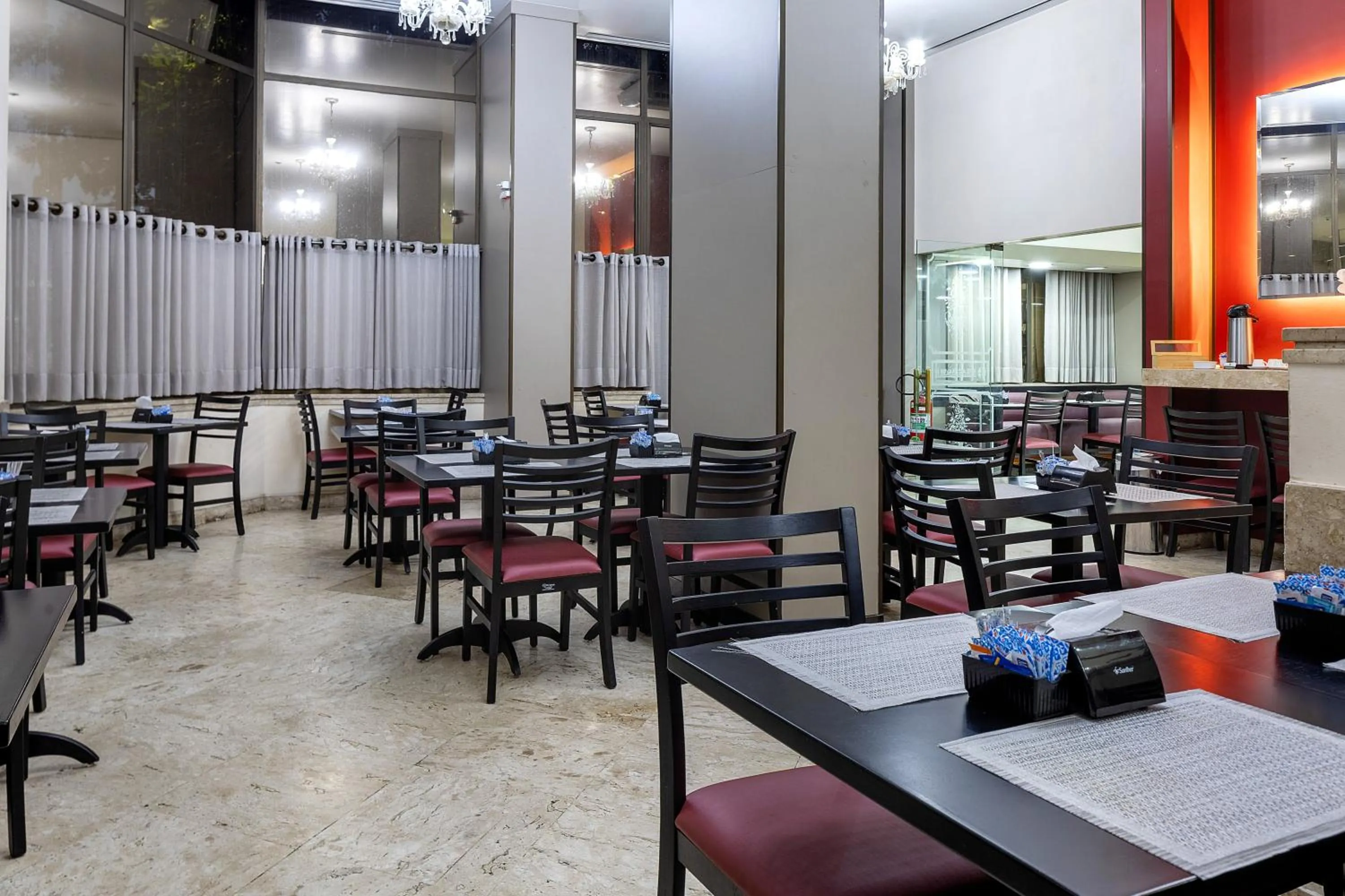 Restaurant/places to eat in Hotel Nacional Inn Belo Horizonte