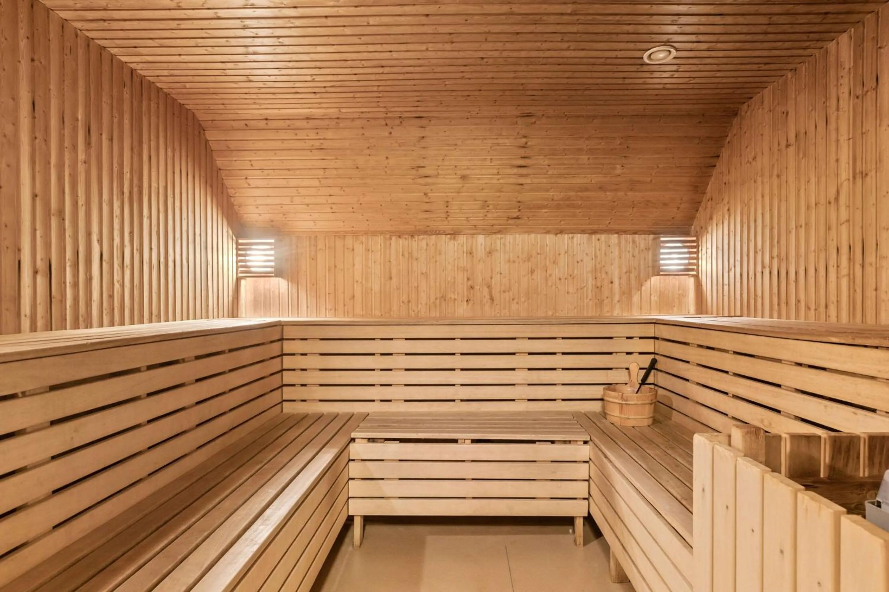 Spa and wellness centre/facilities in Best Western Hotel Statt Katrineholm