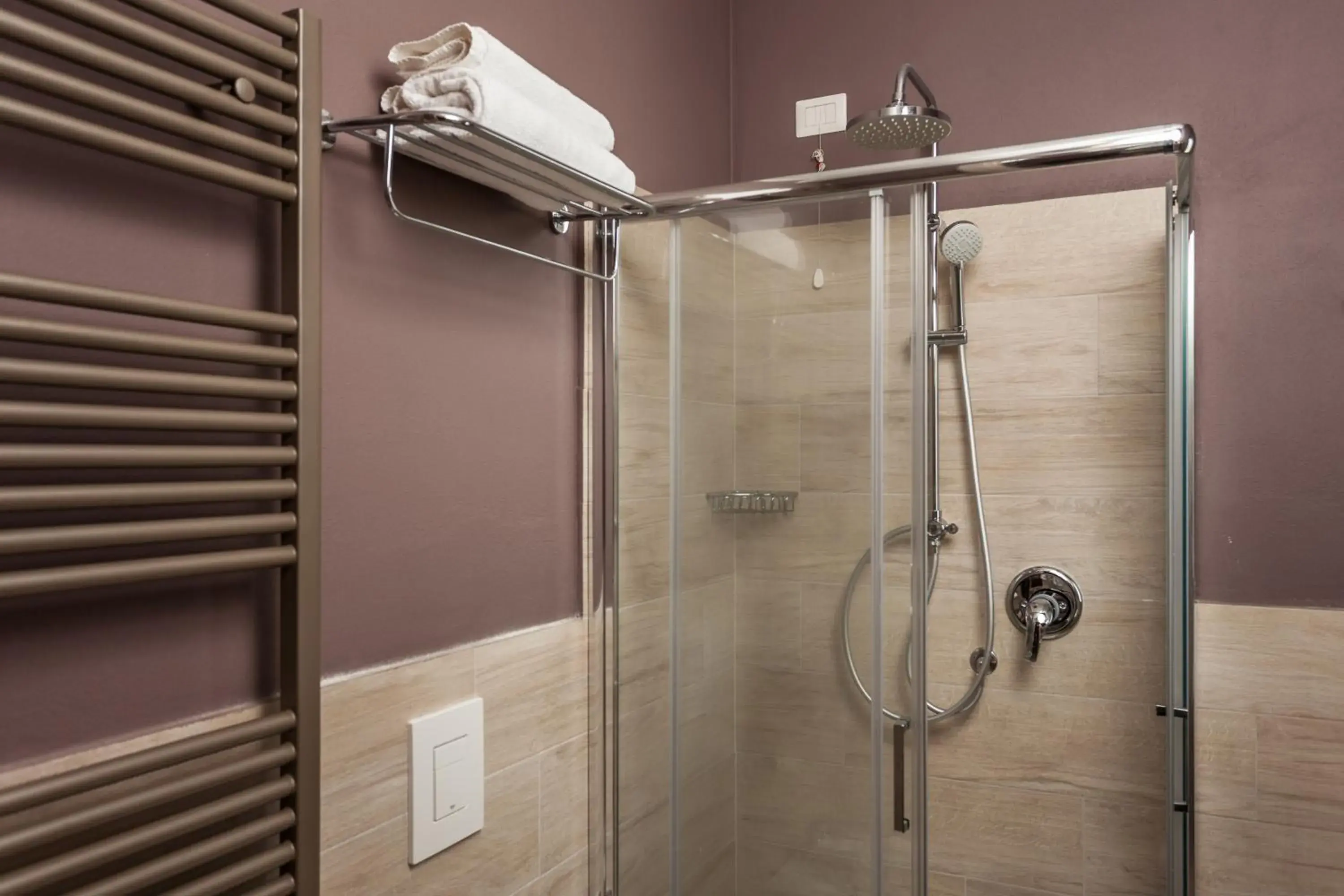 Shower, Bathroom in Hotel Gioia