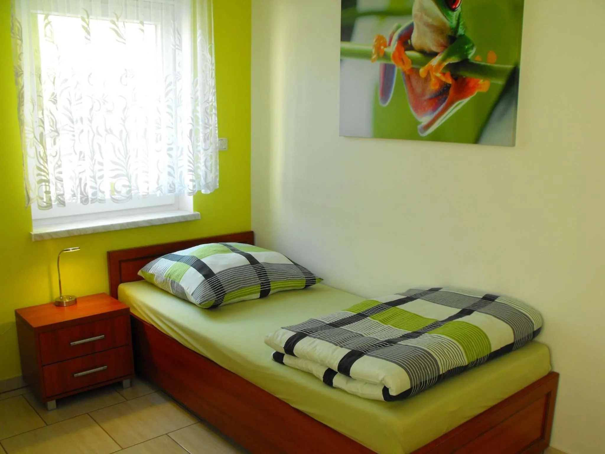 Photo of the whole room, Bed in Pension Froschprinz