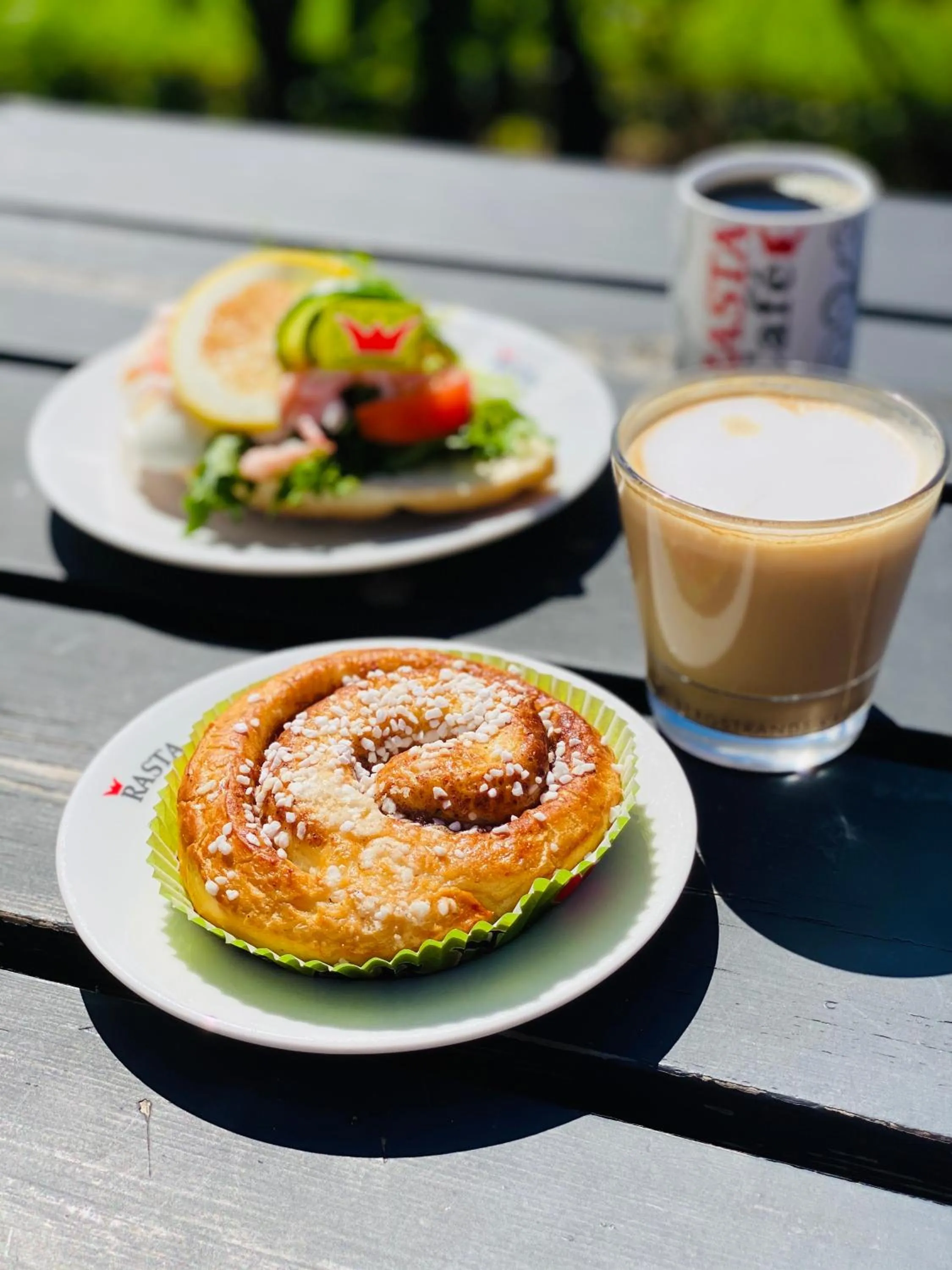 Restaurant/places to eat in Rasta Grums