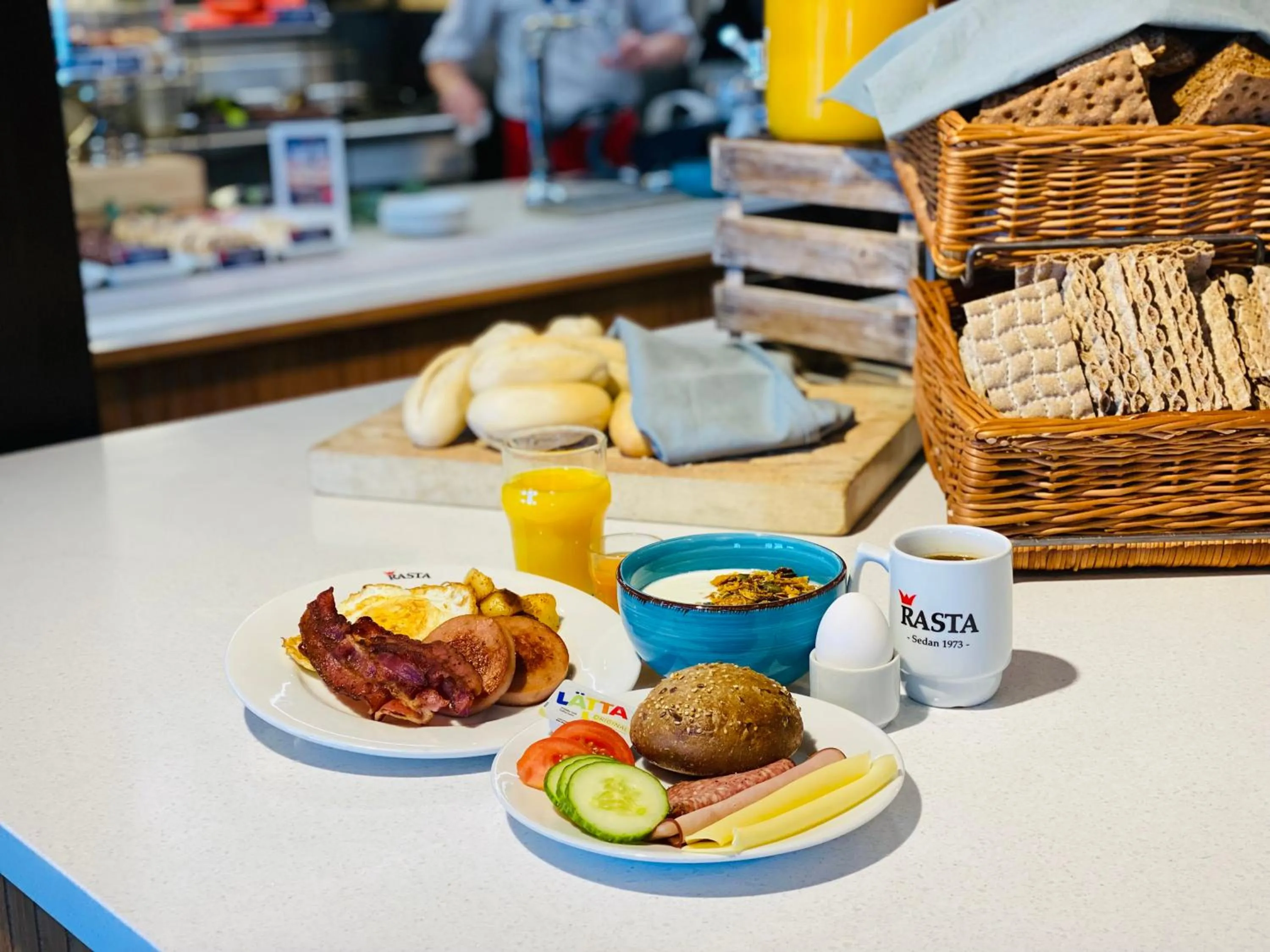 Breakfast in Rasta Grums