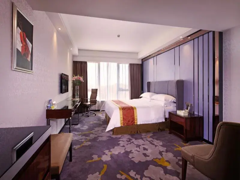 Bed in Vienna Classic Hotel Dongguan Changan Xiandai