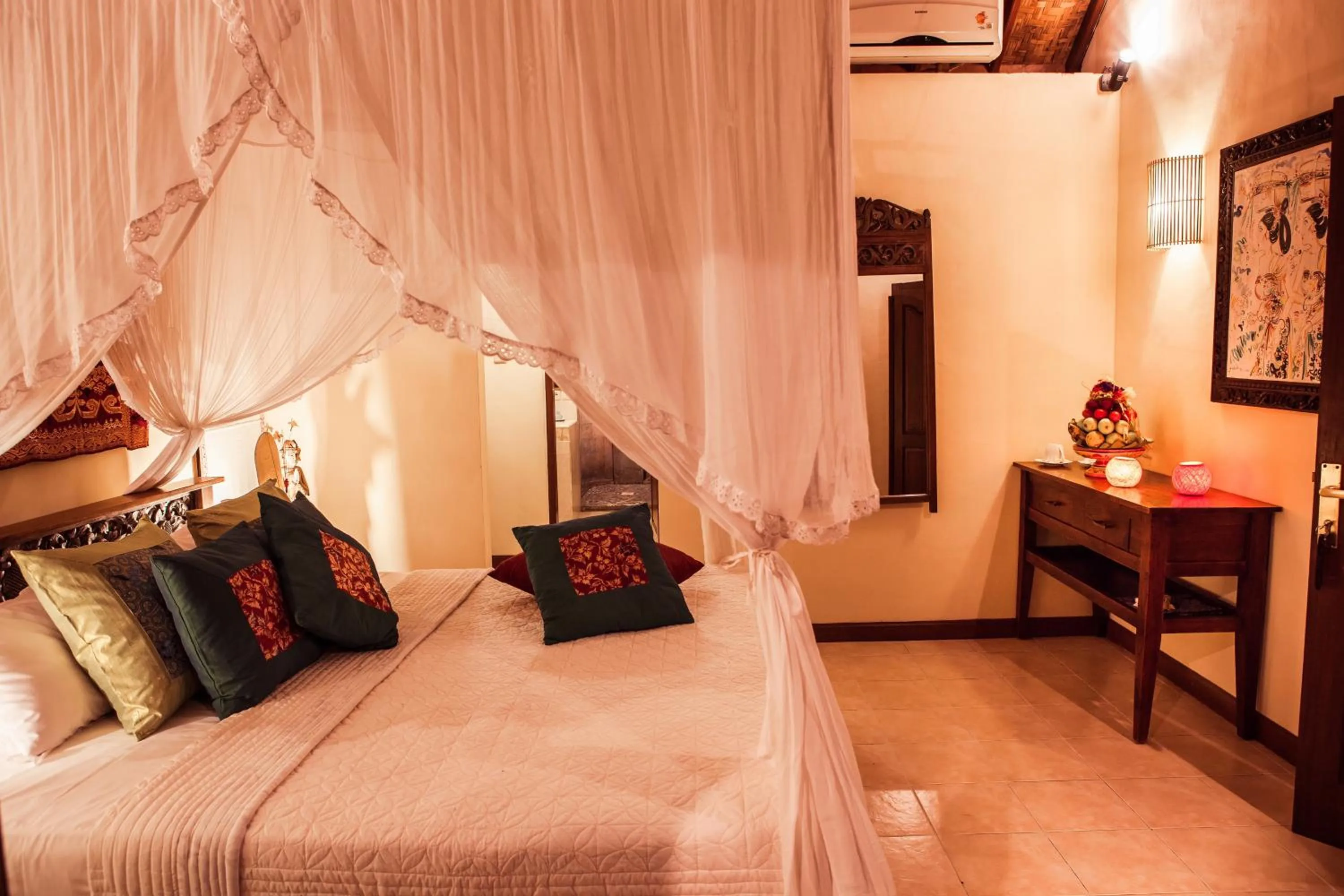 Photo of the whole room, Bed in Blue Moon Villas Resort