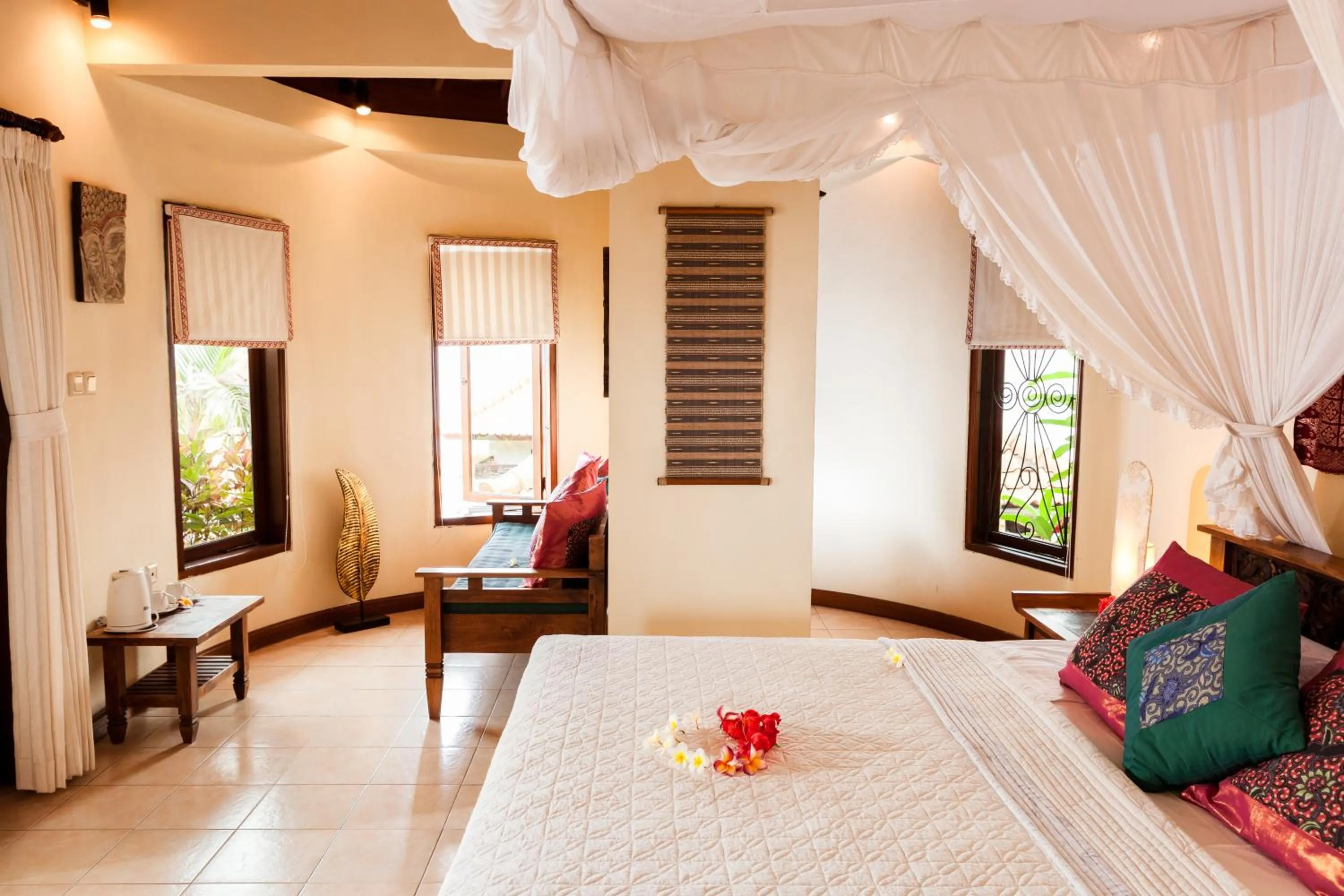 Bedroom, Bed in Blue Moon Villas Resort