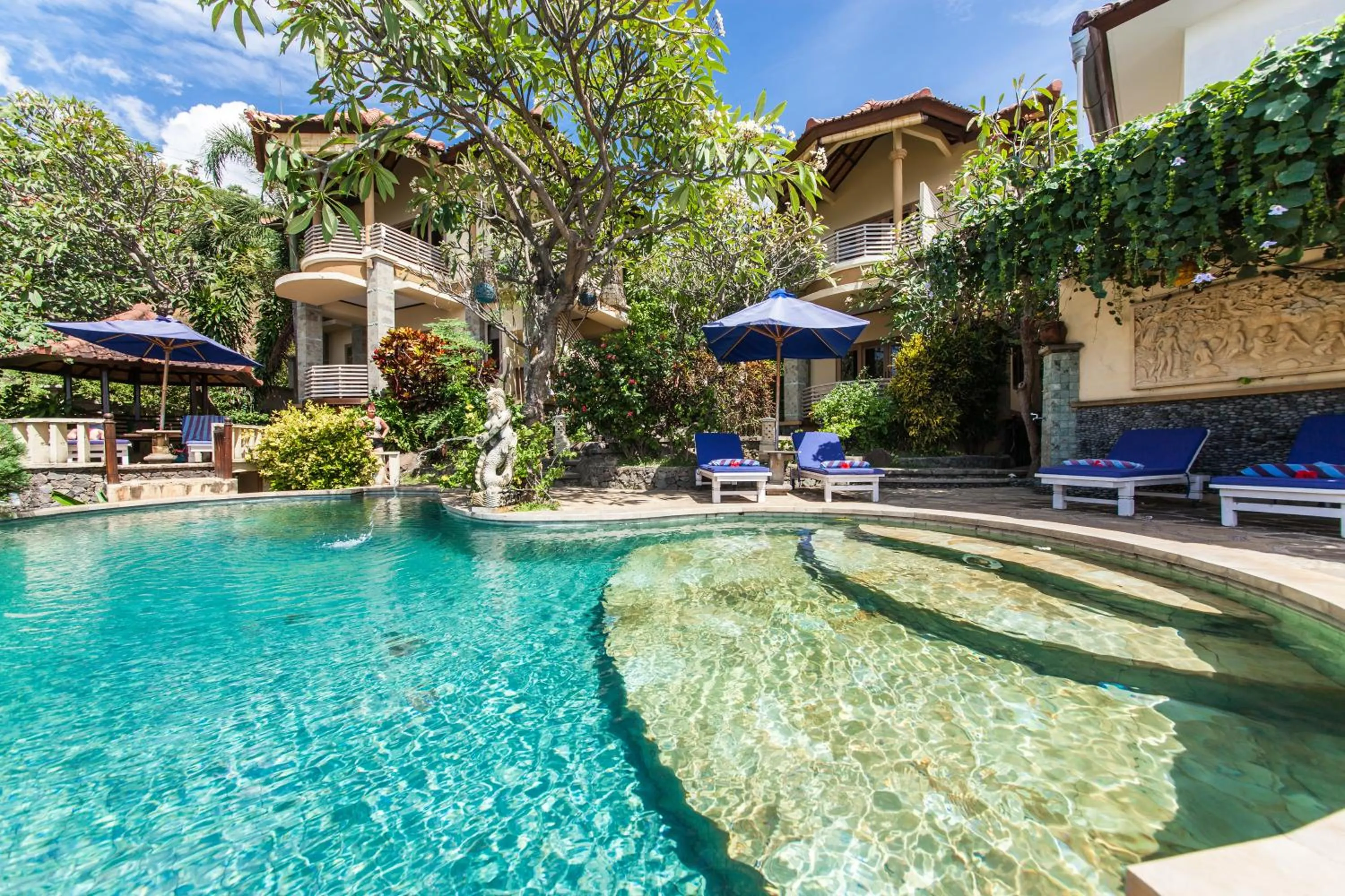 Pool view in Blue Moon Villas Resort