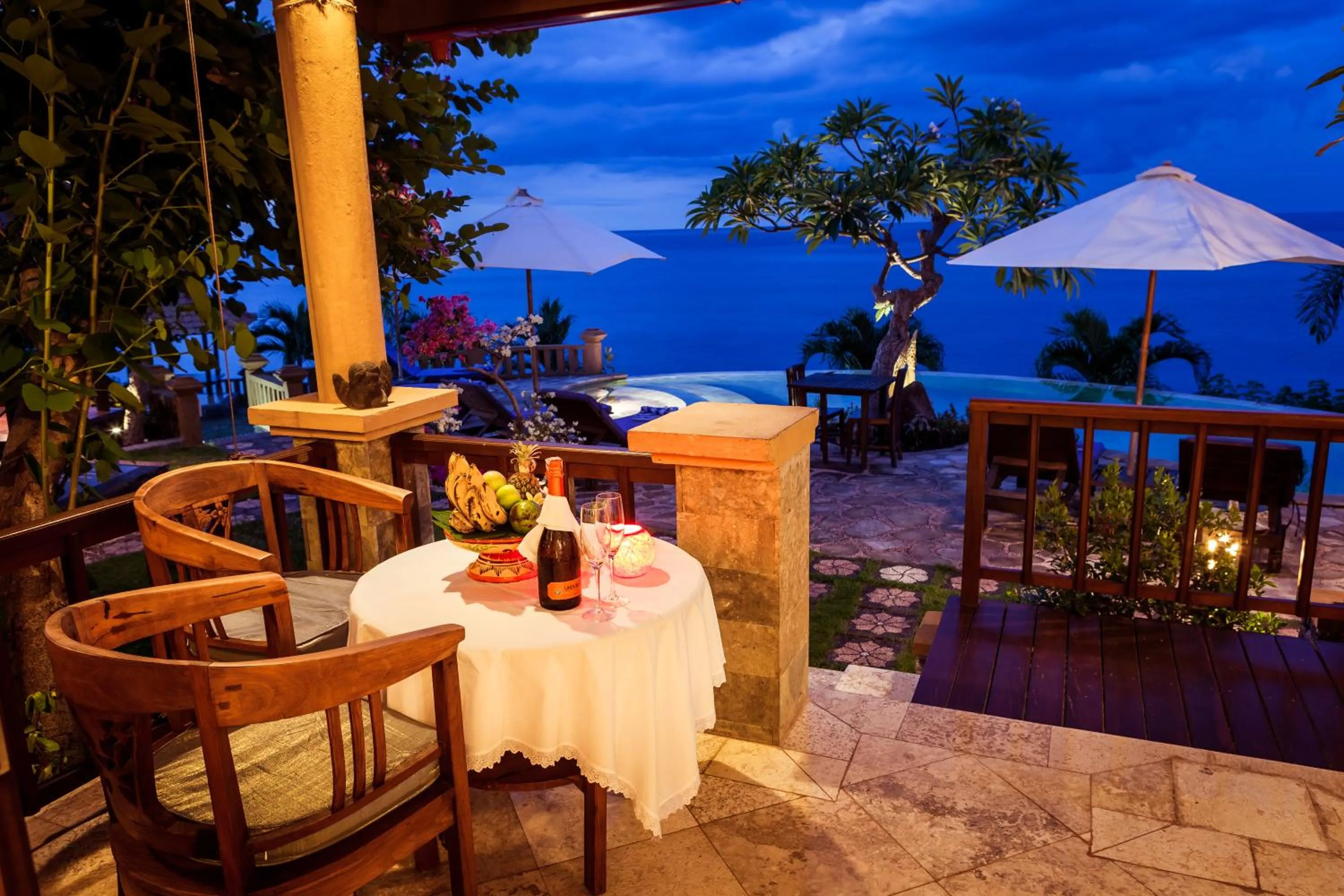 Balcony/Terrace in Blue Moon Villas Resort